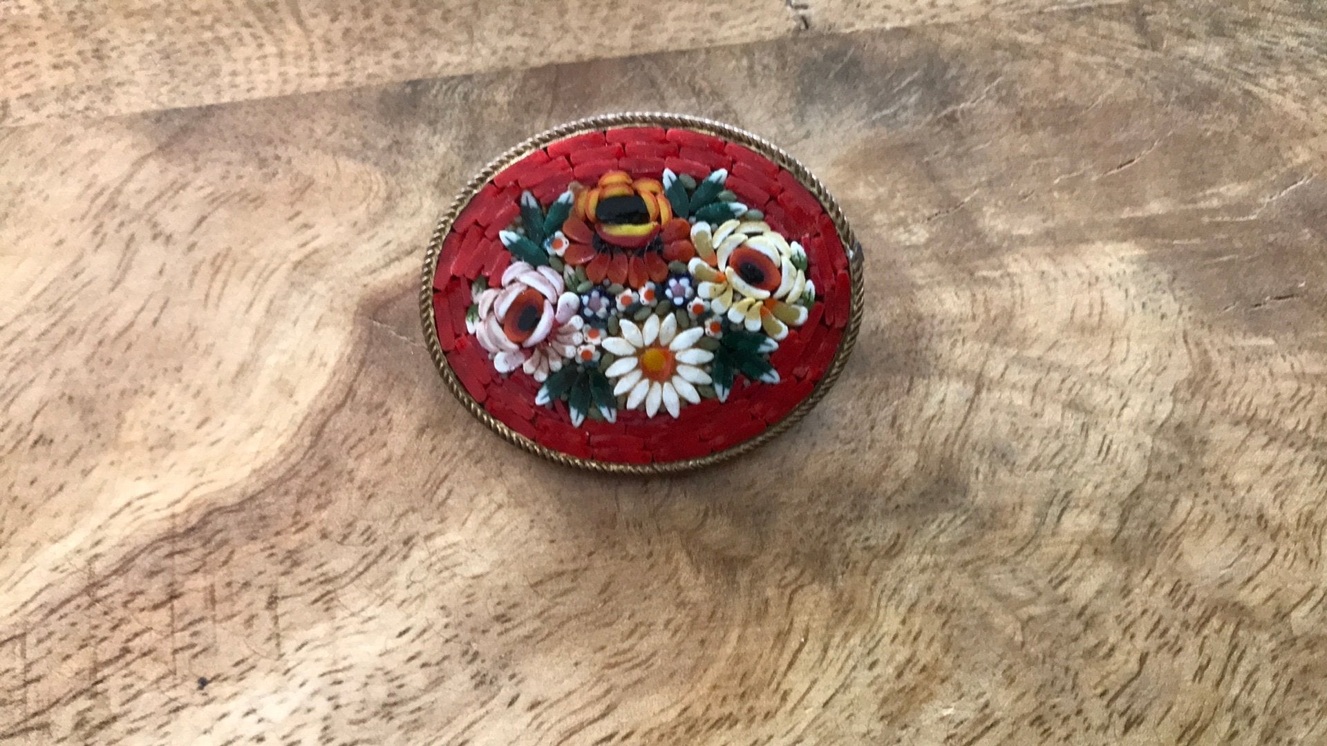 Vintage Italiaans Micro Broche Bloemen. Rood 1950/1970 4/3cm, Overige materialen, 4 tot 7 cm, Ophalen of Verzenden, Zo goed als nieuw