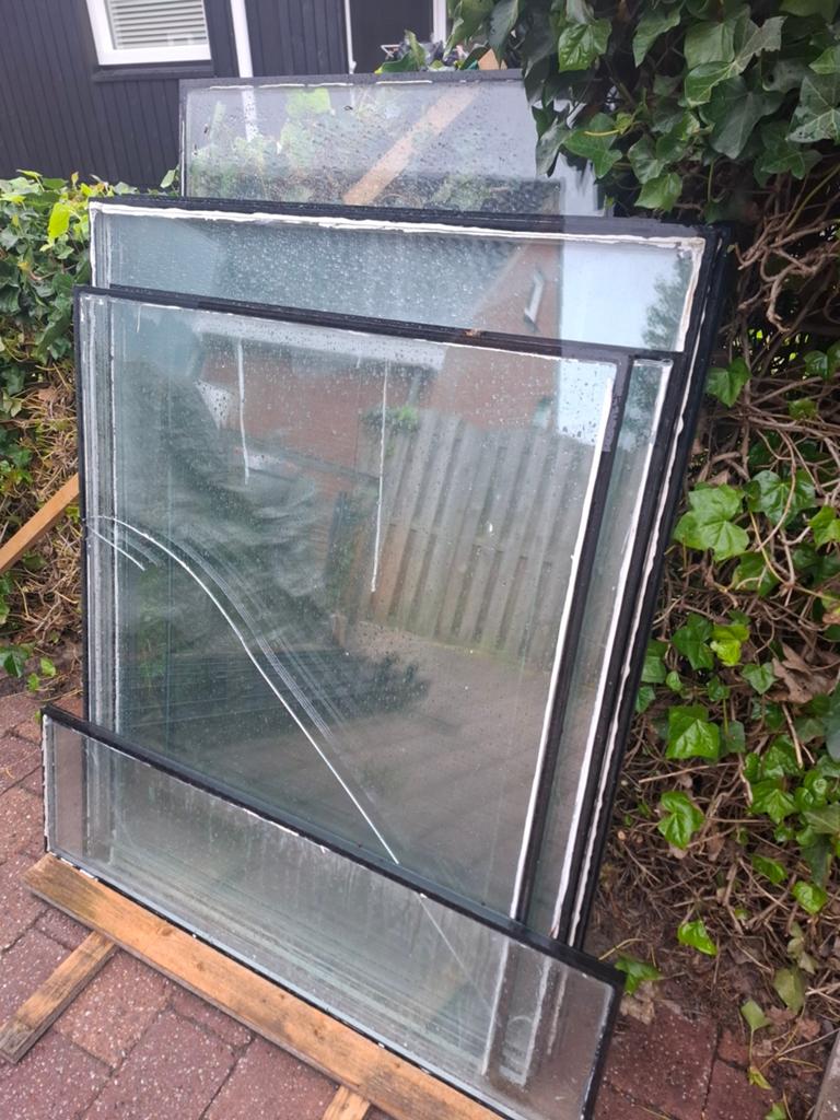 Diverse dubbelglas ruiten - Verschillende maten, Doe-het-zelf en Verbouw, Glas en Ramen, Ophalen, Gevelraam of Ruit, Gebruikt