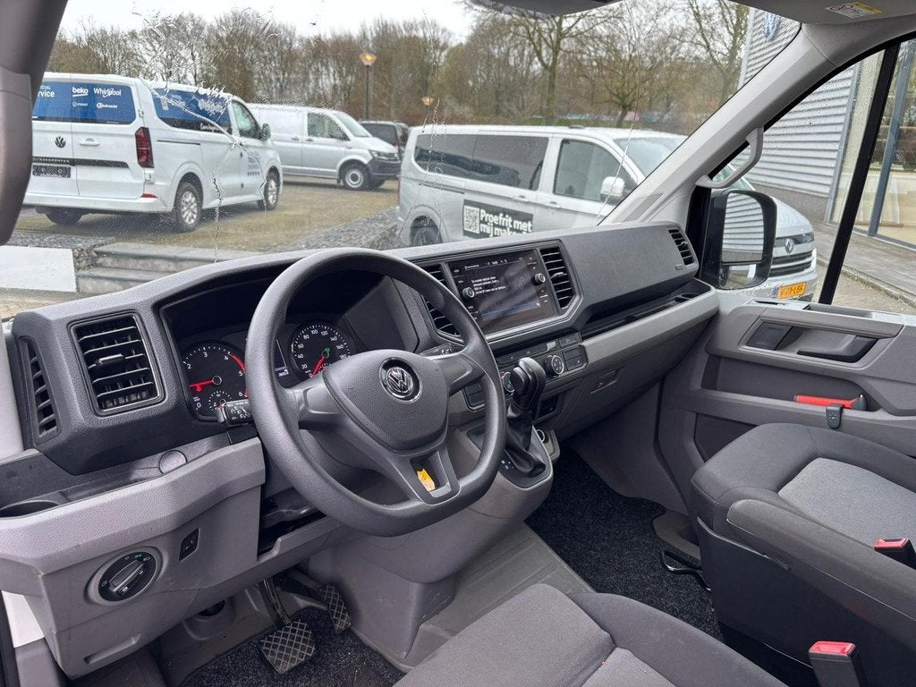 Volkswagen Crafter 35 2.0 TDI L4 Trendline 177 PK | Automaat, Auto's, Bestelauto's, 12 maanden, Stof, 4 cilinders, Zwart