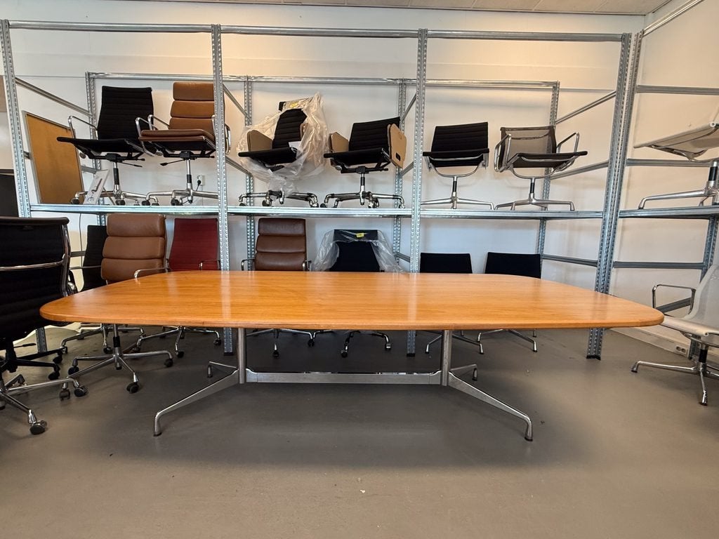 Vitra Eames Segmented Table Tafel Hout - Chroom