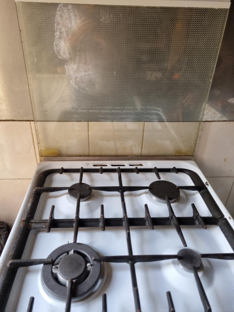 Gasfornuis te koop wegens overlijden. In goede staat en func, Witgoed en Apparatuur, Fornuizen, Ophalen, Vrijstaand, Gas, 4 kookzones
