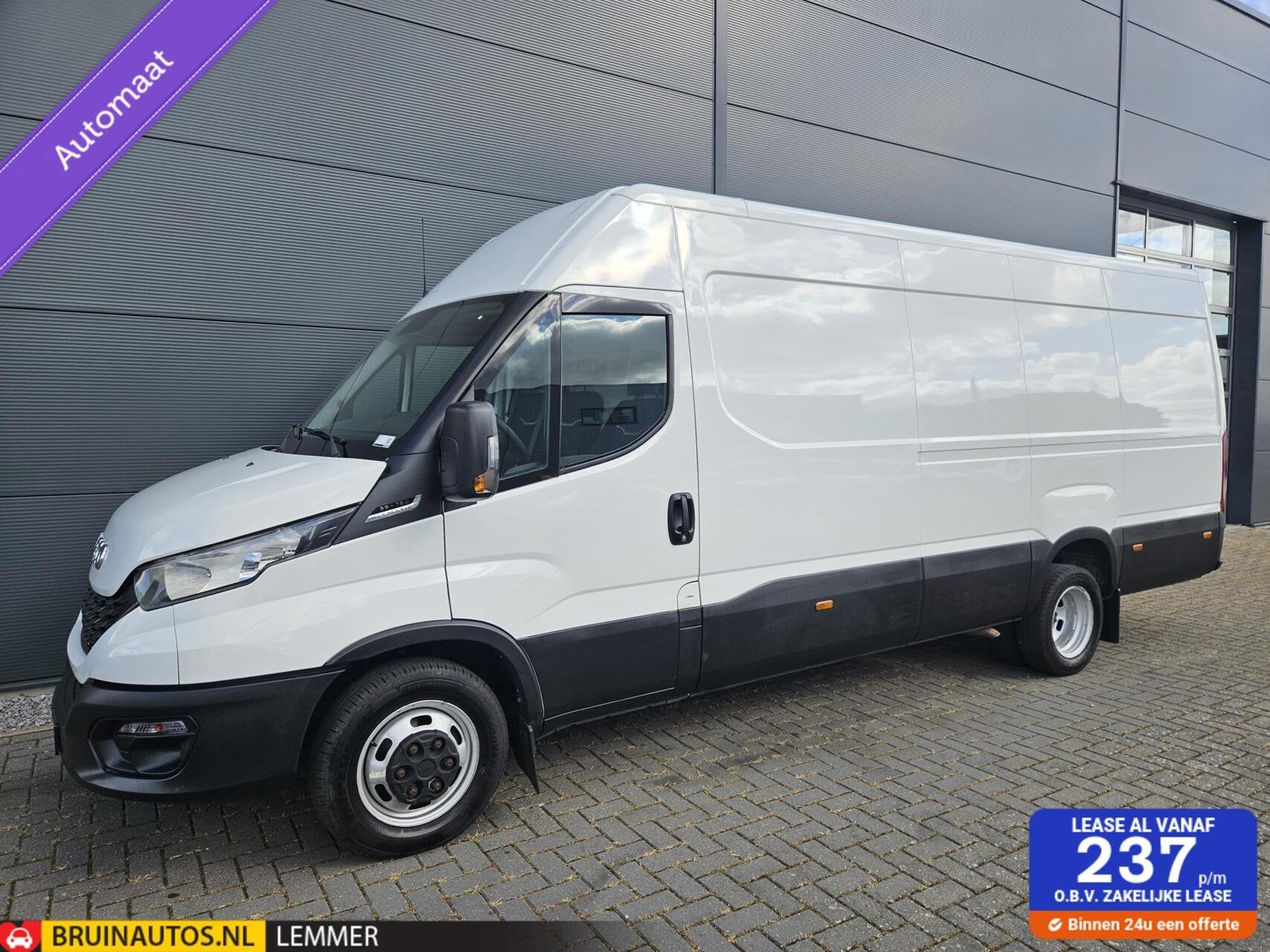 Iveco Daily 2.3 L4H2Hi-Matic Dubbel lucht 157pk Uitklap lift, Auto's, Gebruikt, Euro 6, Iveco, Wit