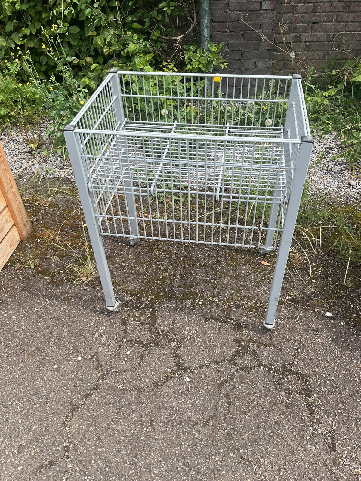 Verrijdbare draadmand, Ophalen