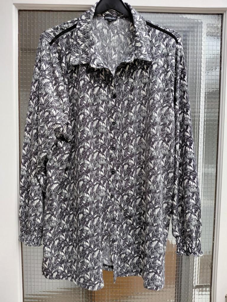Exxcellent Blouse Maat 48 met Bladerenmotief en Kanten Detai, Kleding | Dames, Grote Maten, Ophalen of Verzenden, Zo goed als nieuw