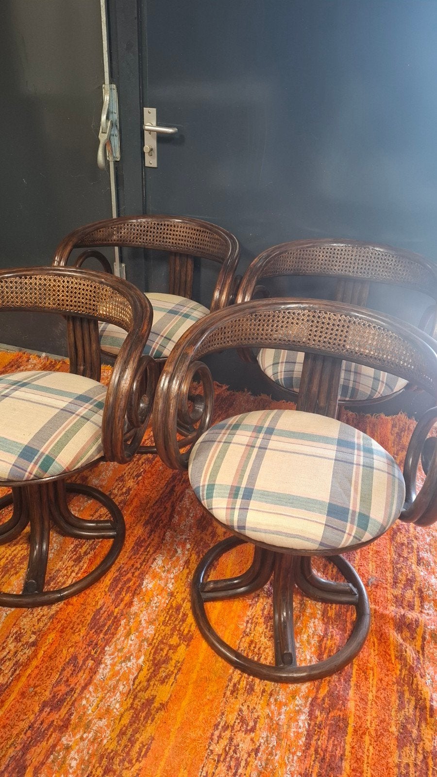Unieke Vintage Manou draaistoelen – set van 4 stuks, Ophalen, Gebruikt, Rotan