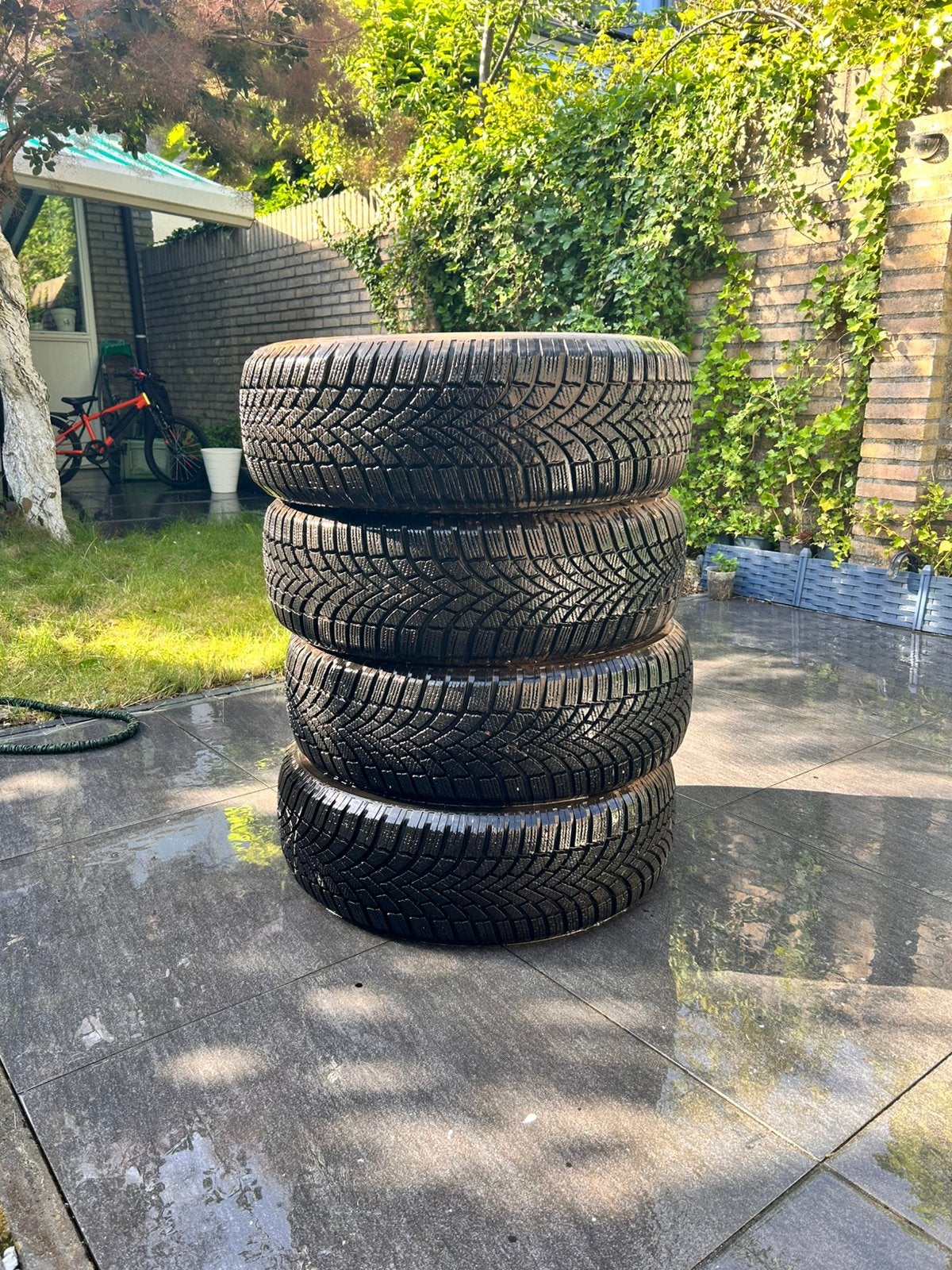 Winter tyres, Ophalen, Zo goed als nieuw