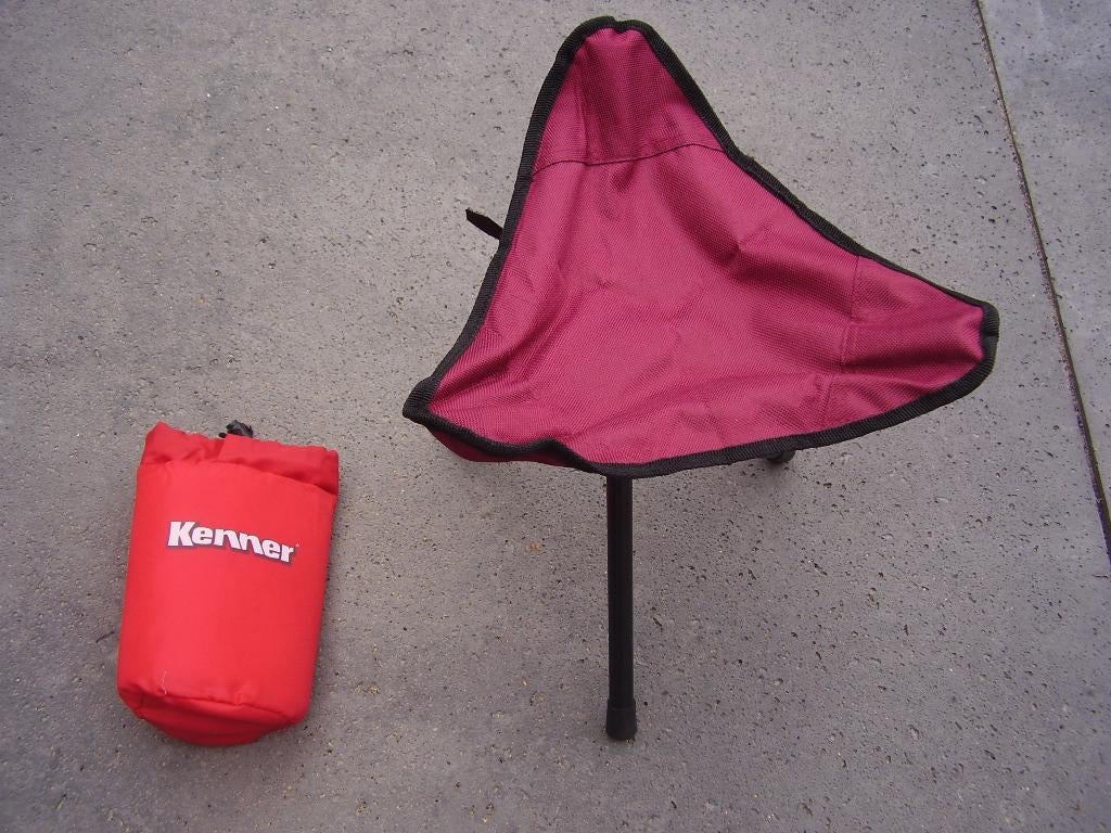 Draagbaar driehoekig stoeltje + drinktasje, Ophalen of Verzenden, Vijf, Zes of meer stoelen