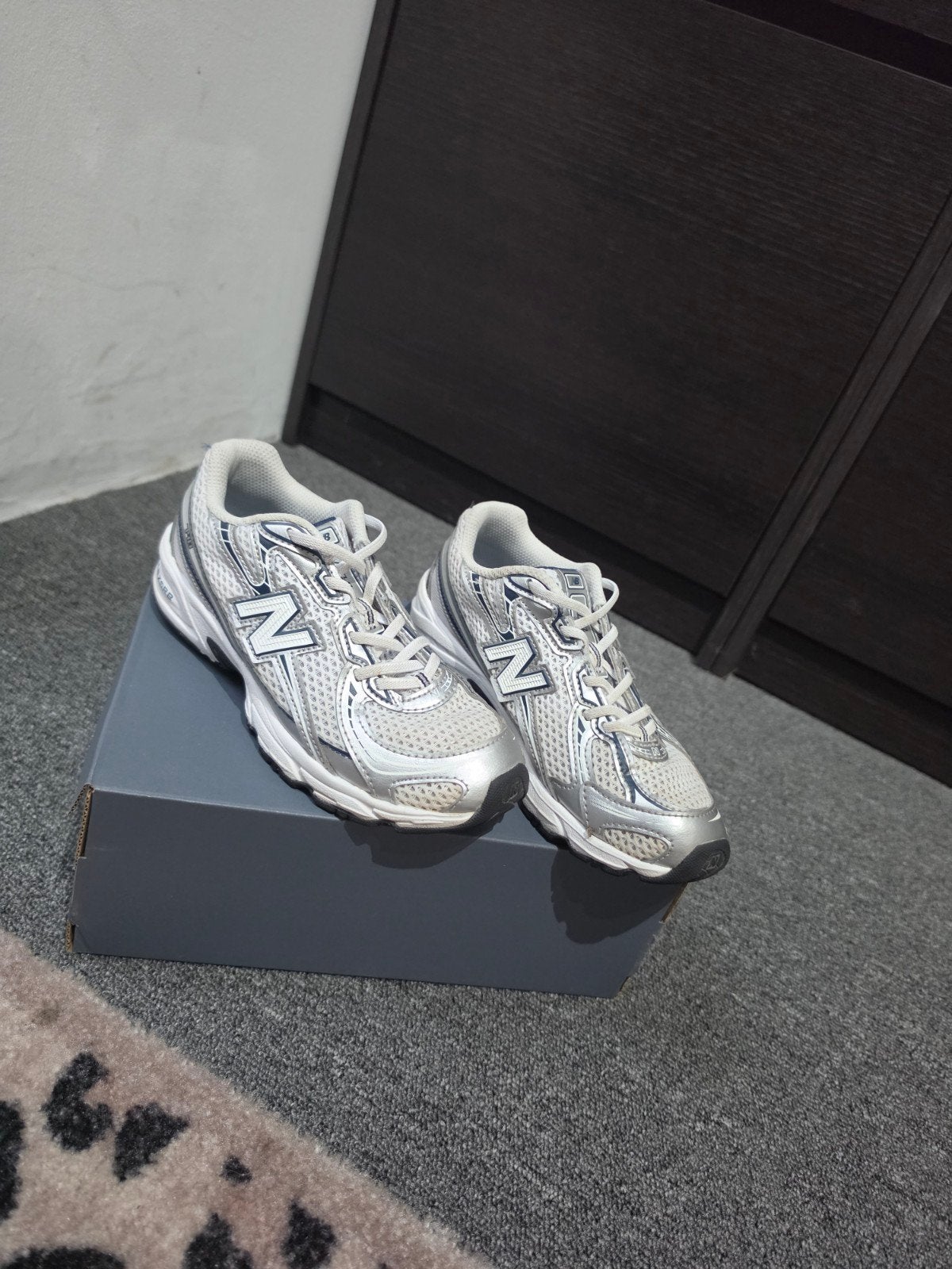 New Balance 740 Maat 33.5 - Zo goed als nieuw, Ophalen of Verzenden, Zo goed als nieuw, New Balance, Jongen of Meisje