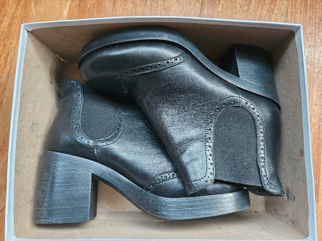 Plateau enkellaarsjes leren chelsea boots, Kleding | Dames, Schoenen, Zwart, Lage of Enkellaarzen, Ophalen of Verzenden, Gedragen