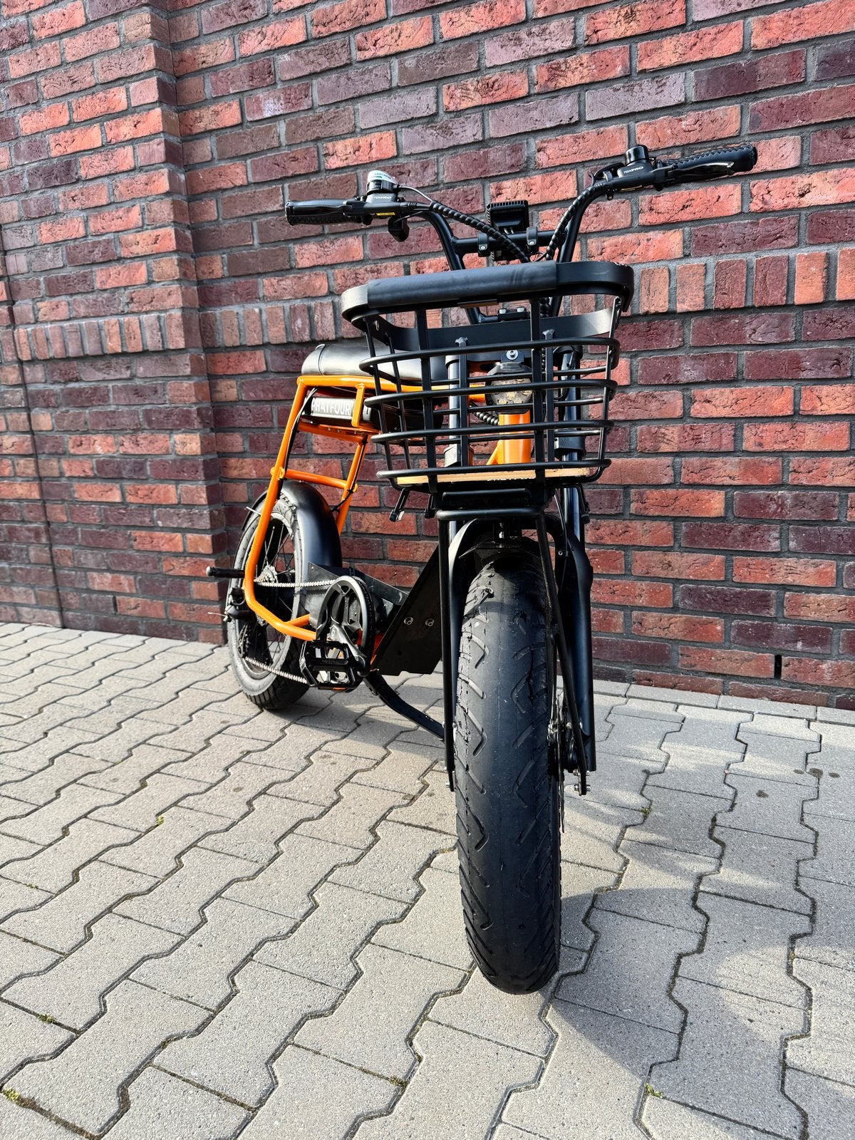 Phatfour FLB+ Oranje Fatbike met Mand, Fietsen en Brommers, Elektrische fietsen, Zo goed als nieuw, Minder dan 47 cm, 50 km per accu of meer