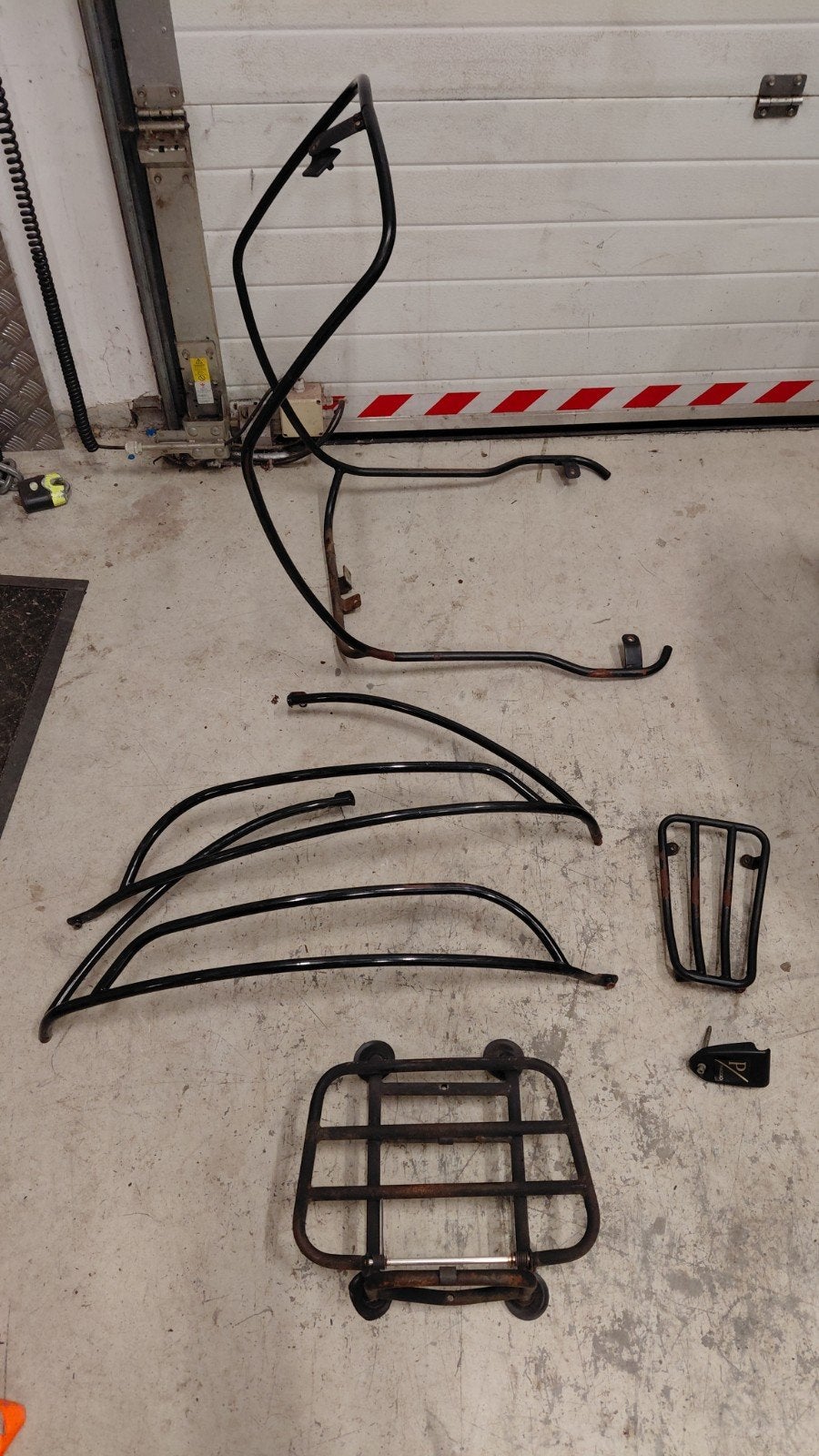 Vespa spirnt compleet val beugelsetje, Fietsen en Brommers, Brommeronderdelen | Scooters, Ophalen of Verzenden, Overige typen