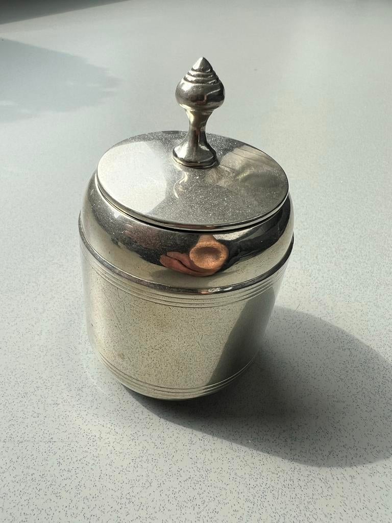 Antieke zilverkleurige theepot, melkkan en suikerpot, Ophalen, Zilver