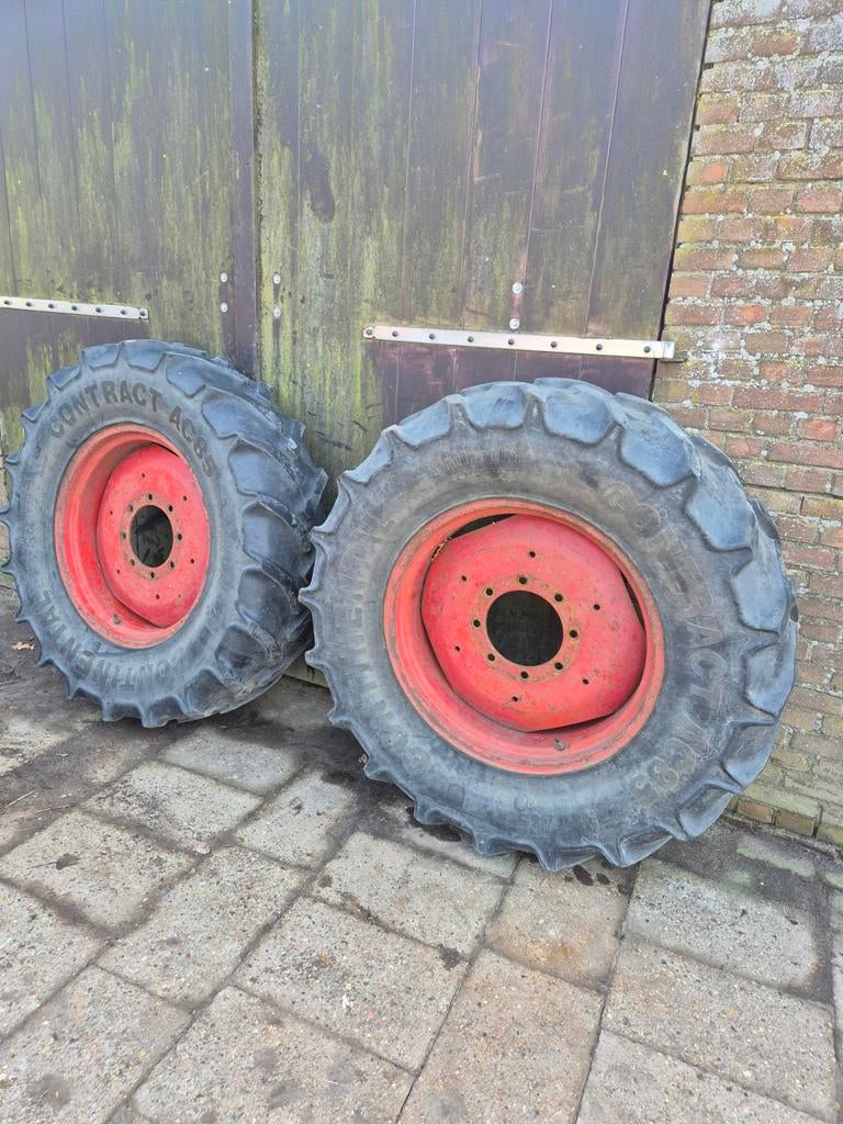 14.9R28 20.8R38 18x38 velgen
