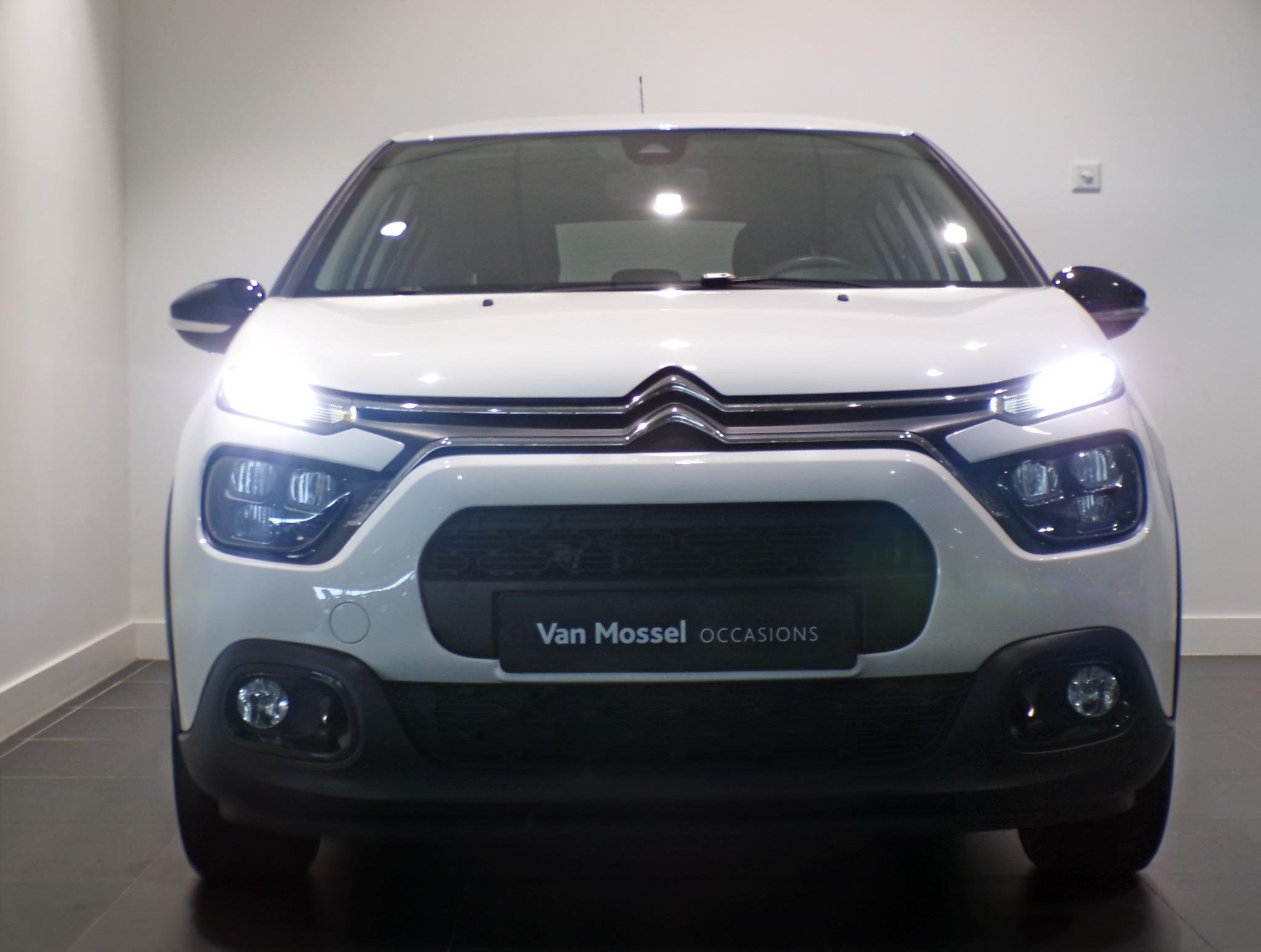 Citroen C3 S&S Feel | Navigatie | Parkeersensoren | Climate, Auto's, Voorwielaandrijving, 12 maanden, Gebruikt, Euro 6
