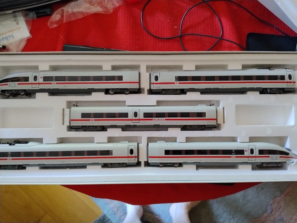 Märklin 37788 + 43735 – 8-delige ICE 3mfx Full Sound + LED, Ophalen, Wisselstroom, Treinset, Zo goed als nieuw