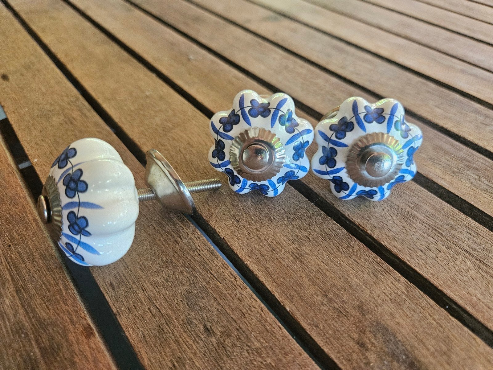 Set van 3 keramische ladeknoppen met blauw bloemmotief, Vintage, Meerkleurig, Ophalen of Verzenden, Zo goed als nieuw