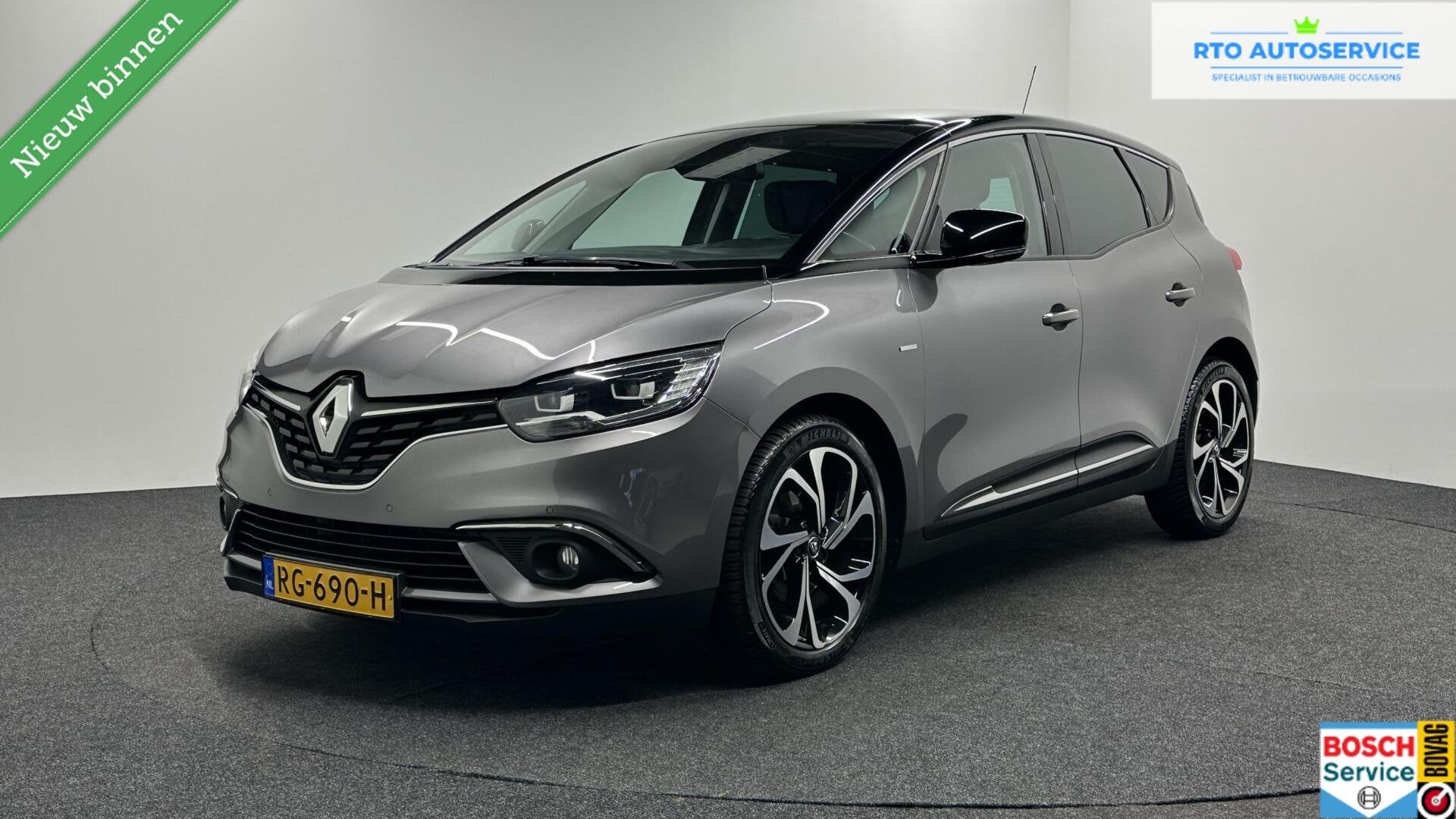 Renault Scenic 1.2 TCe Bose PANO CARPLAY ECC NAVI CRUISE HEA, Auto's, Voorwielaandrijving, Gebruikt, 4 cilinders, 132 pk