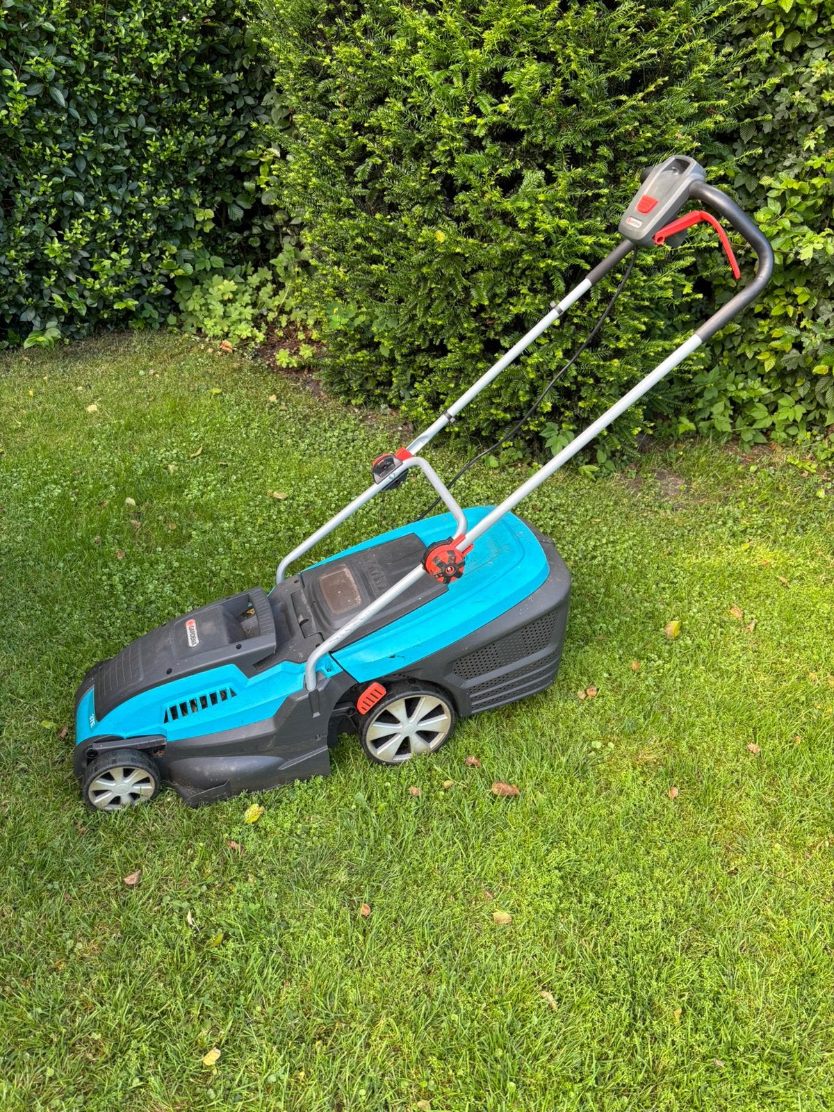 Grasmaaier gardena, Ophalen, Zo goed als nieuw