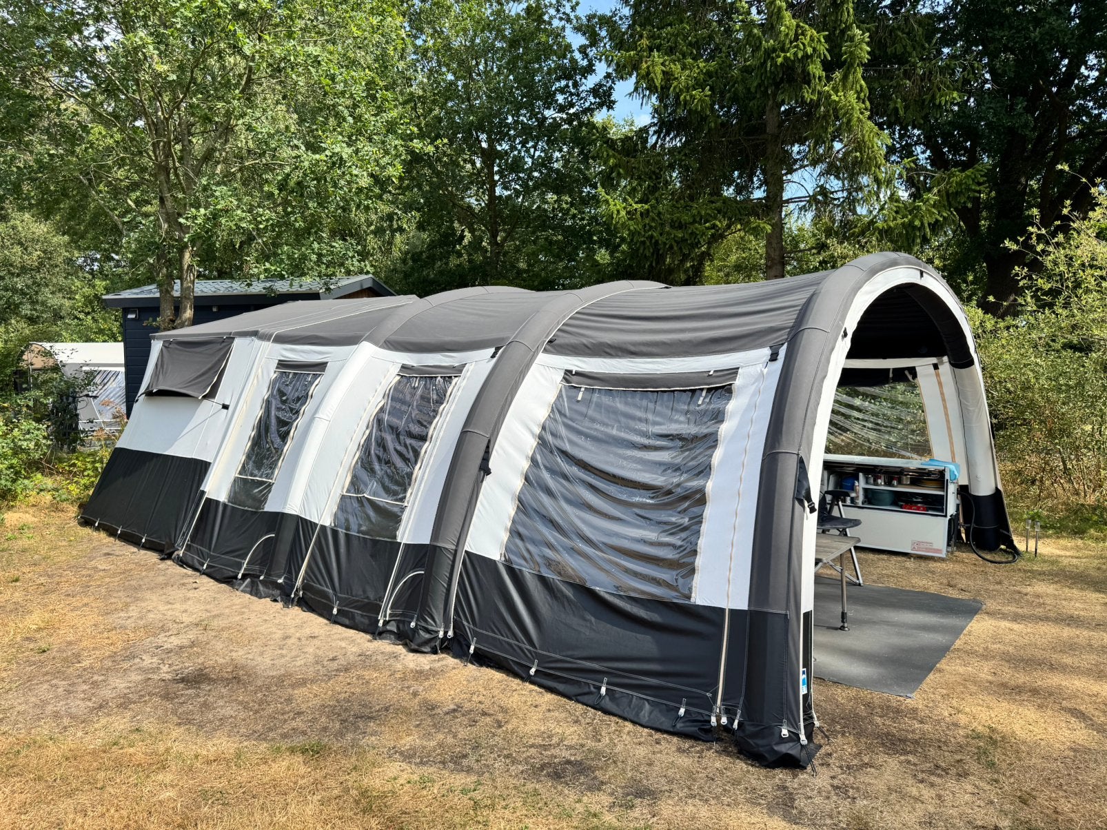 Jamet Air 2022 Zeer compleet Keuken Luifel 2 ondertentjes, Caravans en Kamperen, Vouwwagens, Ophalen, Antraciet, Aanwezig, Meer dan 6