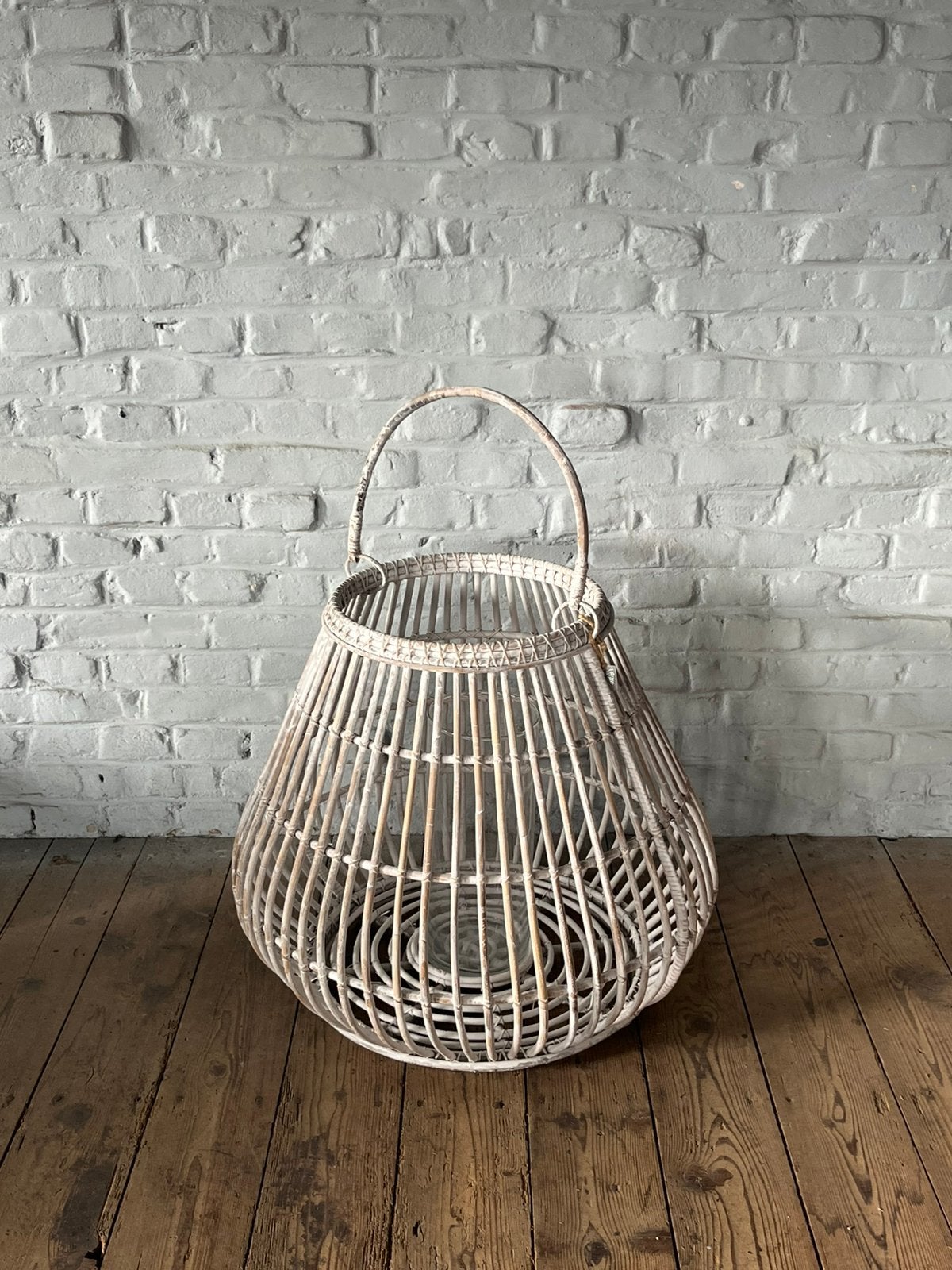 Rattan windlicht / lantaarn met glas – Boho stijl (groot), Huis en Inrichting, Woonaccessoires | Kandelaars en Kaarsen, Ophalen