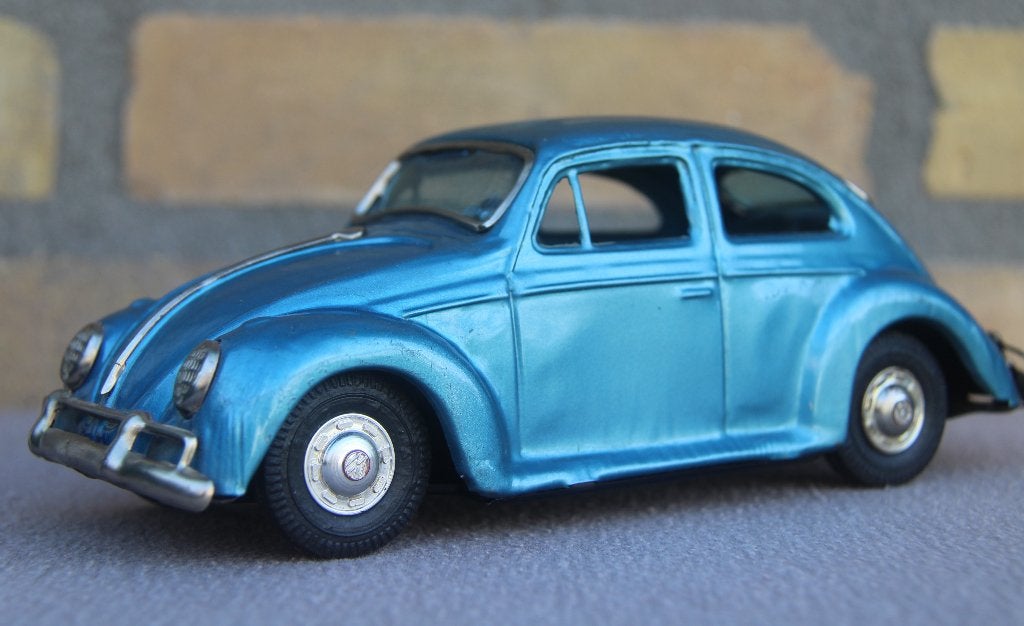 blauwe metalic volkswagen kever nette wagen, Antiek en Kunst, Ophalen of Verzenden