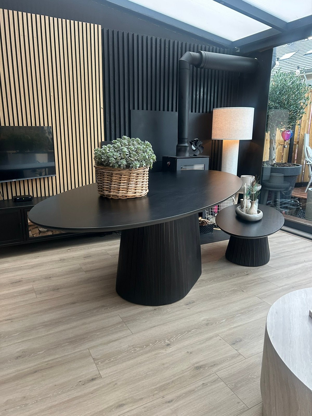 Nieuwe ovale eettafel 240 cm en ovale salontafel 120 cm, Huis en Inrichting, Tafels | Eettafels, Ophalen, Japandi, Vijf personen of meer