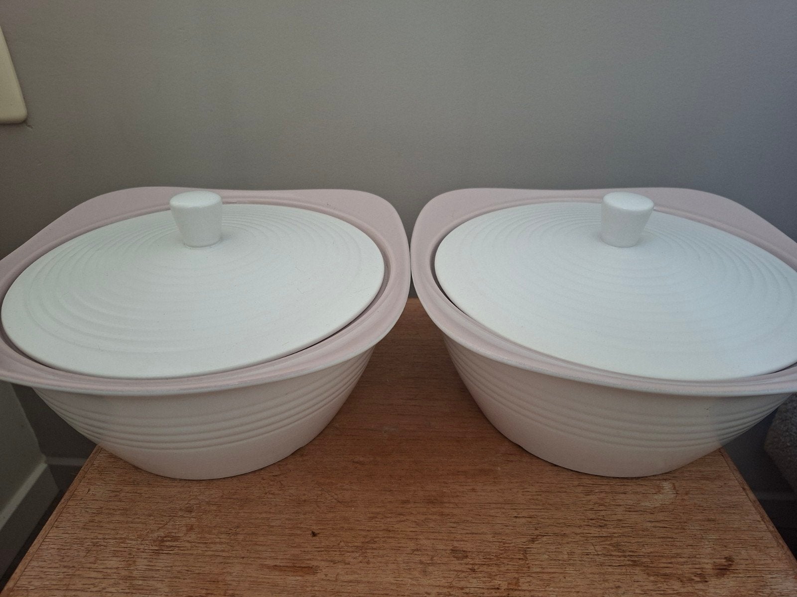 Johnson brothers Satin blush dekschalen, Ophalen of Verzenden, Zo goed als nieuw