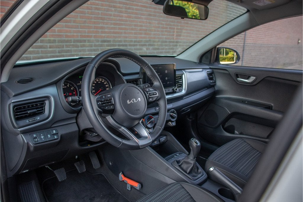 Kia Stonic 1.0 T-GDi MHEV DynamicLine, 1e eigenaar, 21.000km, Voorwielaandrijving, Gebruikt, Origineel Nederlands, Handgeschakeld