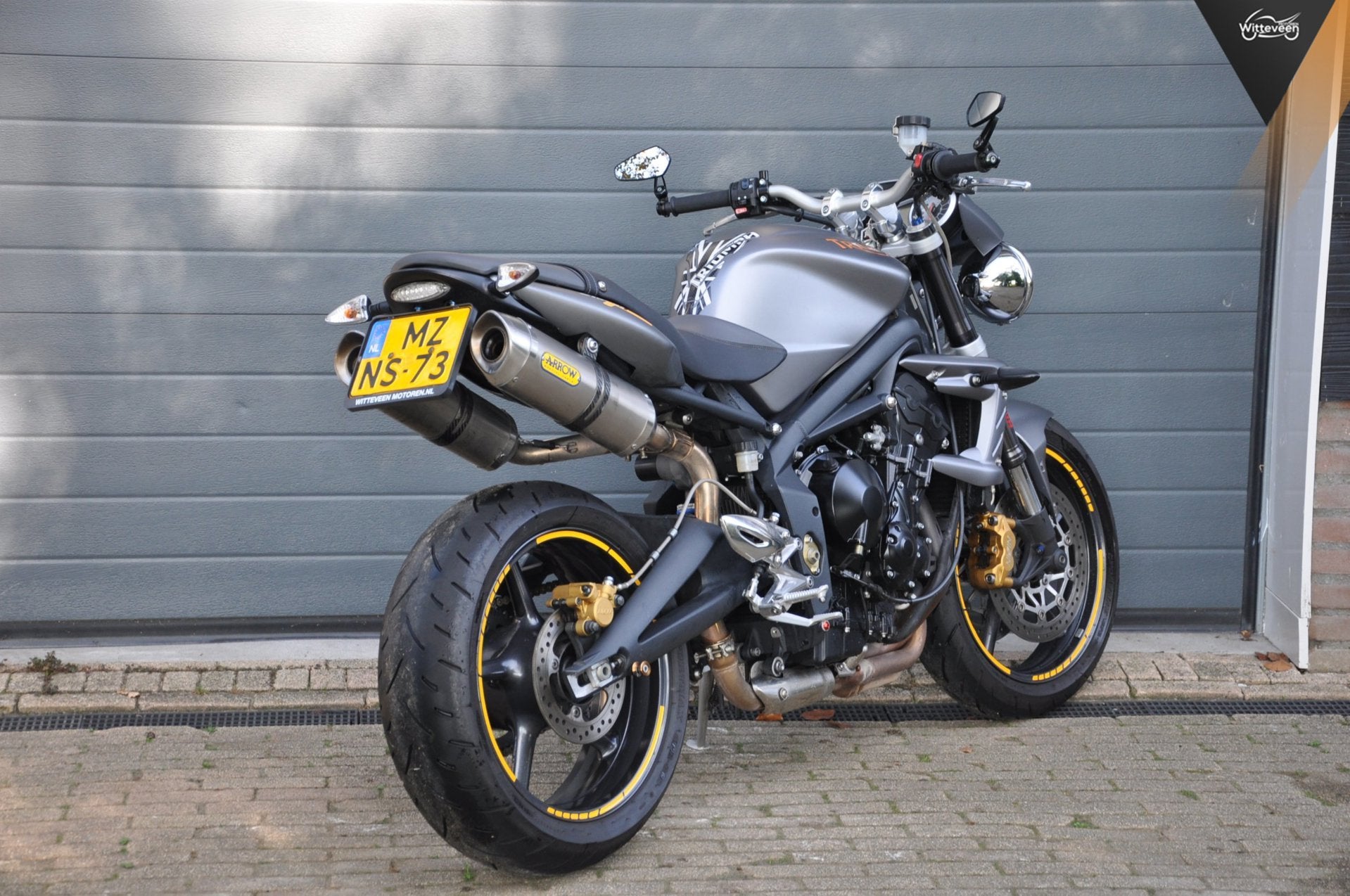 Triumph Street Triple R met Arrow uitlaten, 675 cc, Meer dan 35 kW, Handgeschakeld, Naked bike