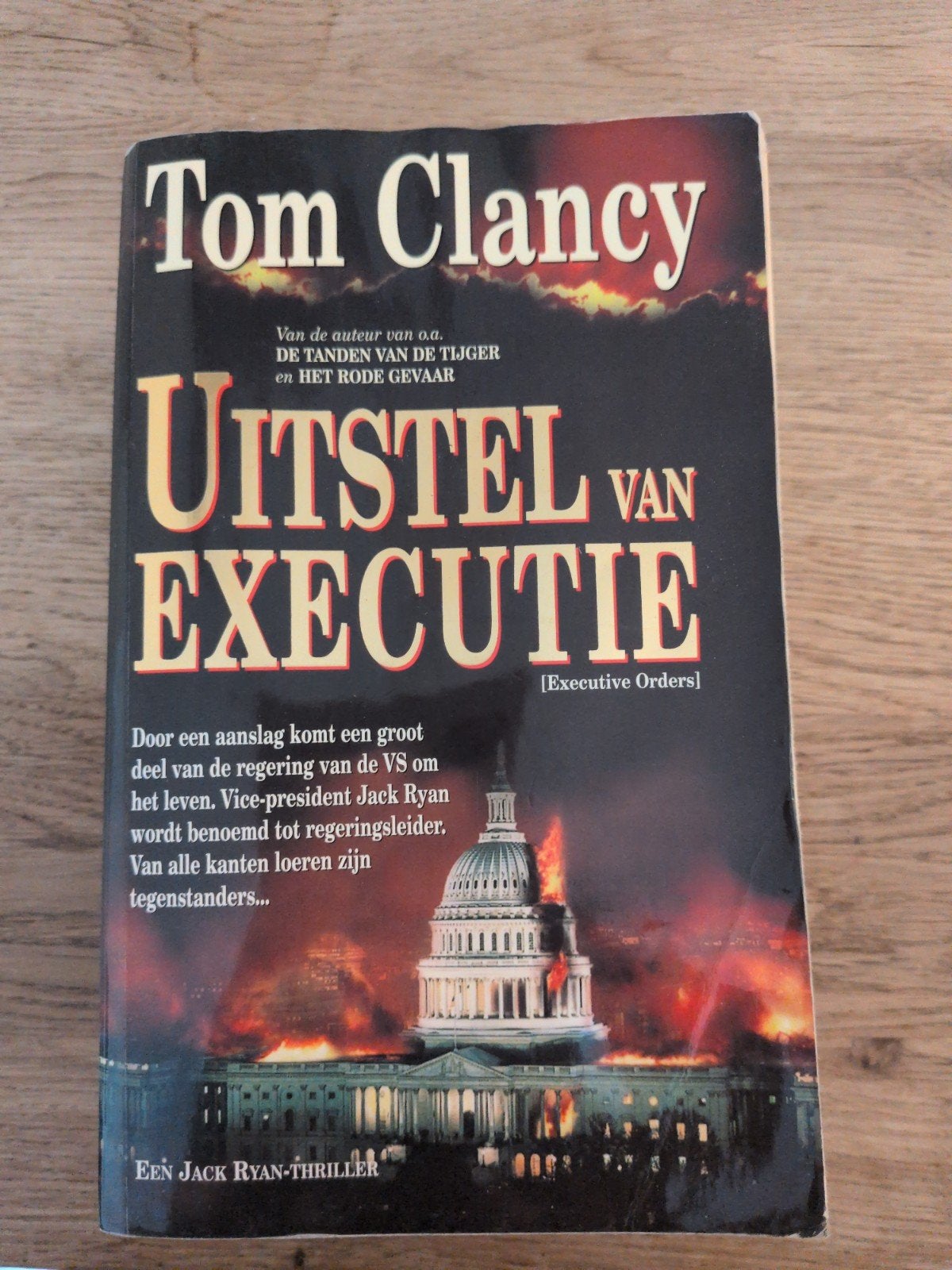 Tom Clancy - Uitstel van executie, Ophalen of Verzenden, Zo goed als nieuw, Tom Clancy