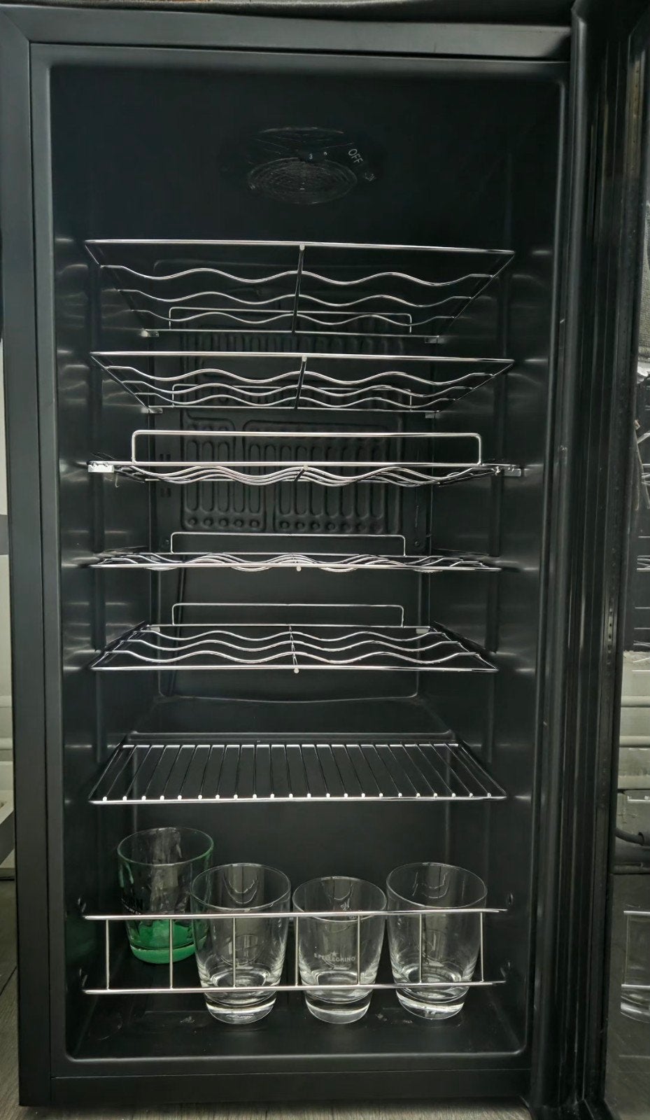 Bartscher Mini-koelvitrine – 78L – zwart, Ophalen, Zo goed als nieuw, Minder dan 60 cm, Minder dan 85 cm