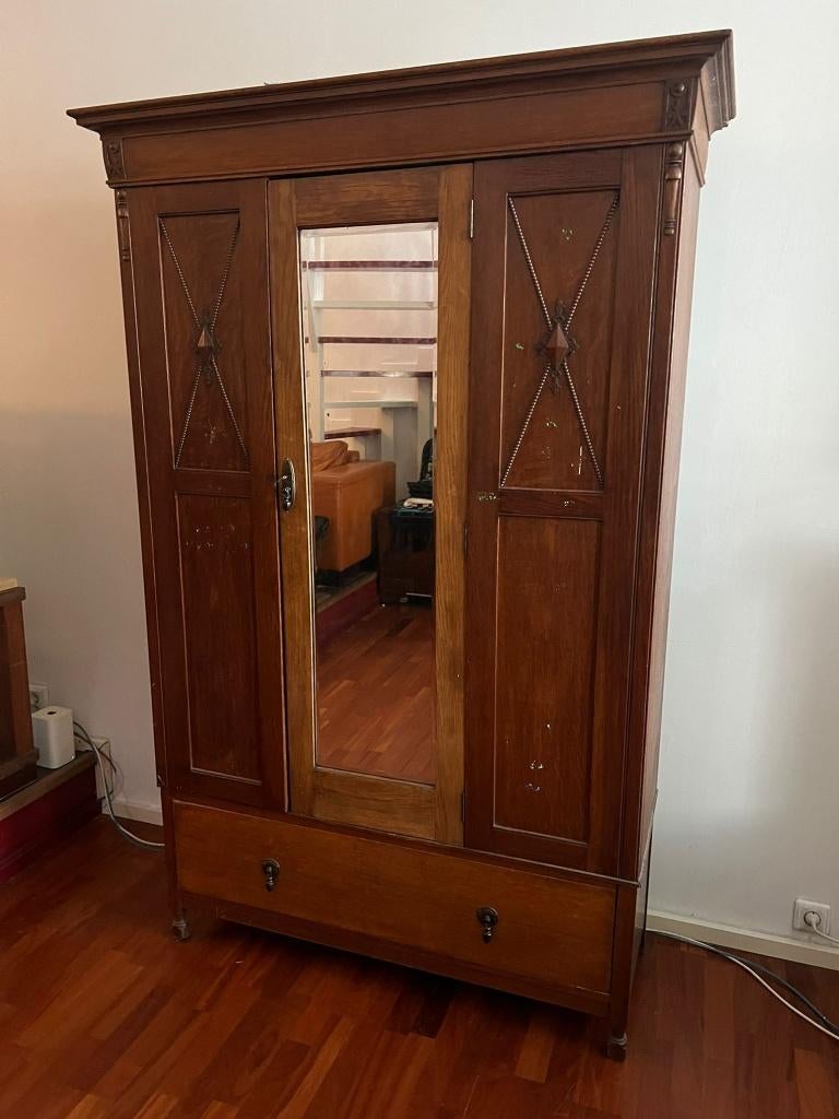 garderobe kast, Ophalen
