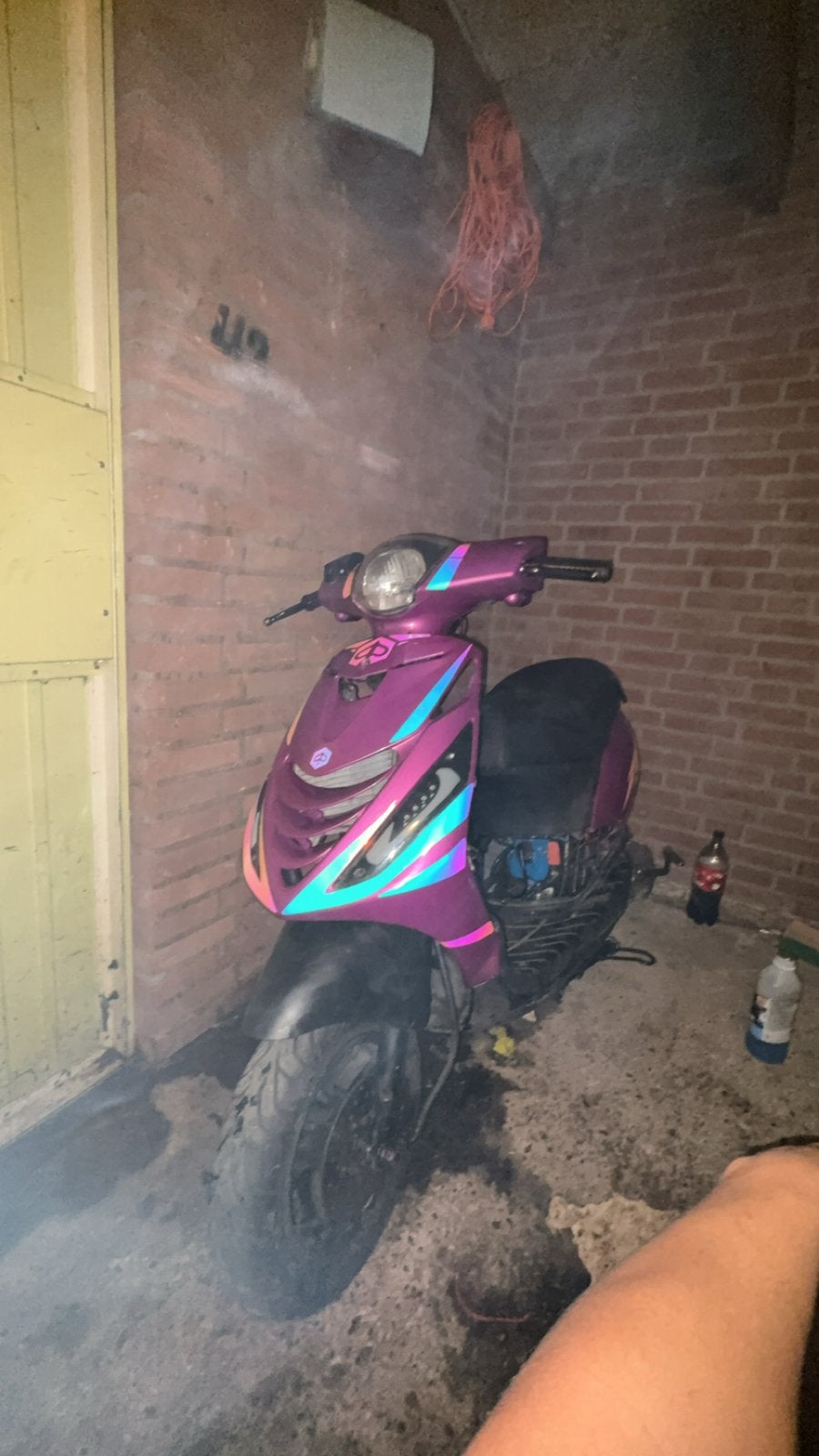 Zip 183 cc brom, Fietsen en Brommers, Scooters | Piaggio, Ophalen, Zo goed als nieuw, Benzine, Zip