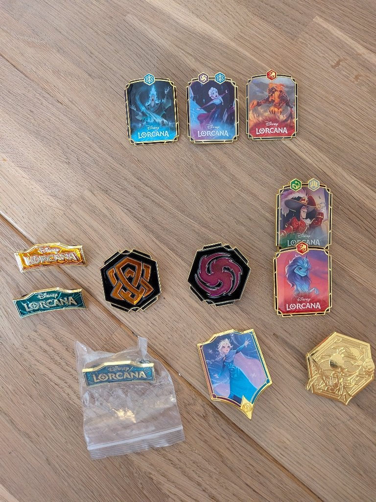 Zeldzame Lorcana Pins, Verzamelen, Ophalen of Verzenden, Overige figuren, Zo goed als nieuw, Overige typen