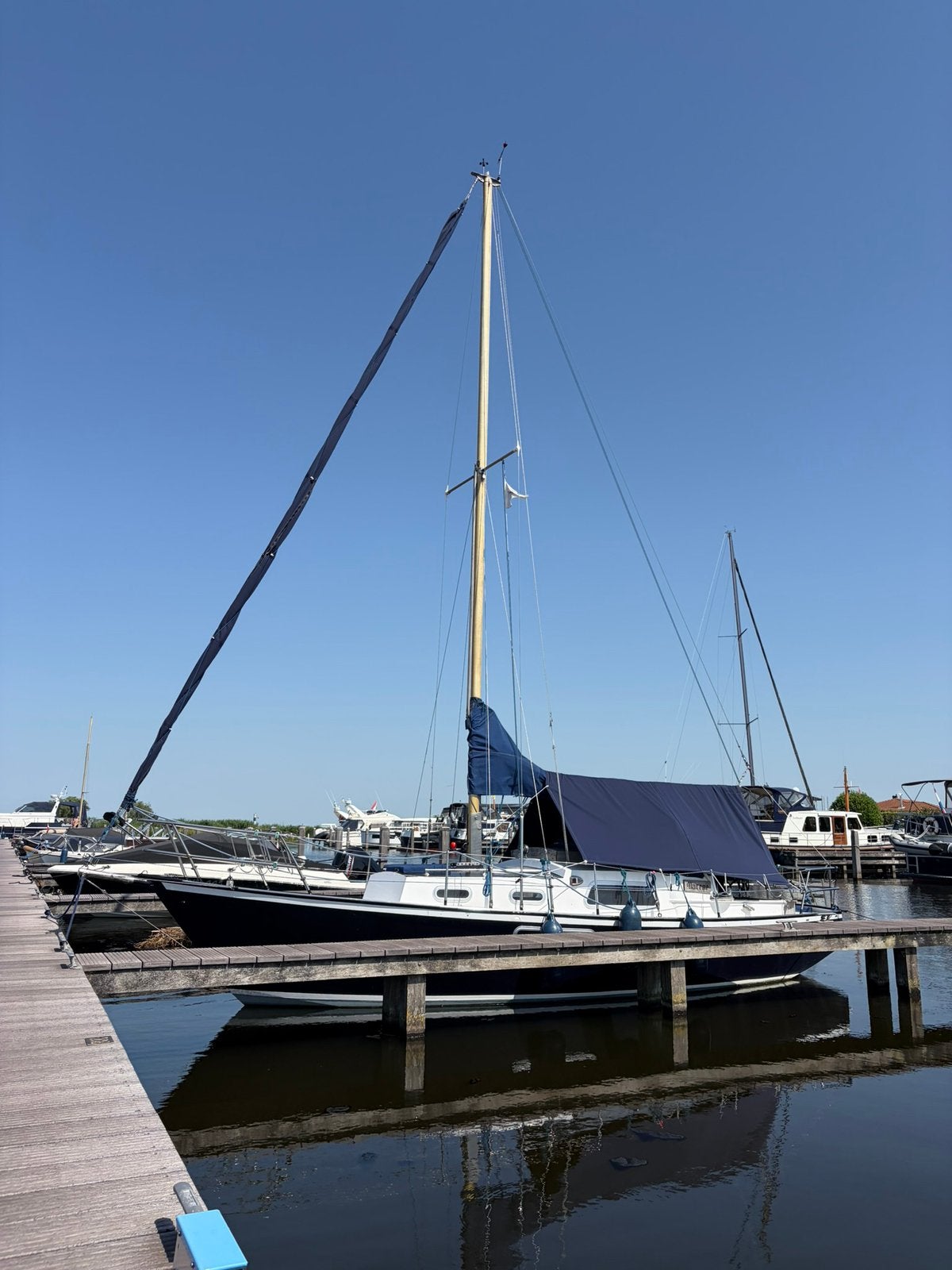 Mast, tuigage, zeilen compleet te koop, Watersport en Boten, Zeilen en Zeiltoebehoren, Ophalen, Zo goed als nieuw