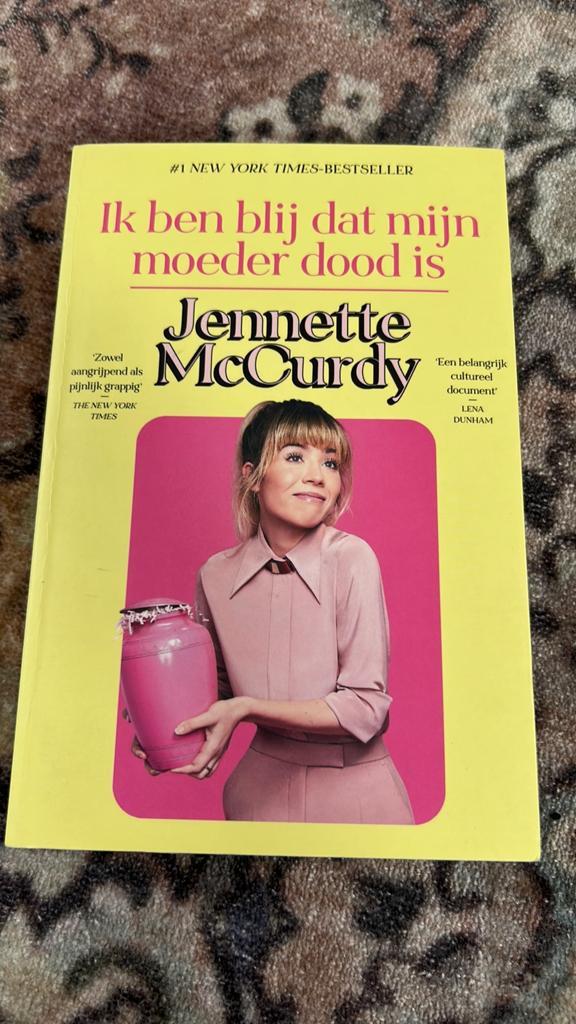 Jennette McCurdy - Ik ben blij dat mijn moeder dood is, Boeken, Ophalen of Verzenden, Zo goed als nieuw, Jennette McCurdy