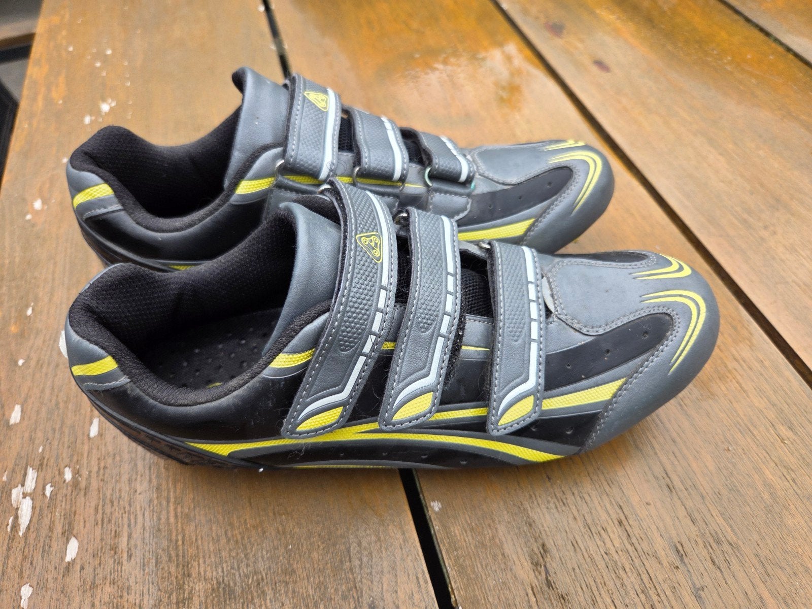 Fietsschoenen met klittenbandsluiting - Maat 43, Gebruikt, Schoenen, Overige maten, Ophalen of Verzenden