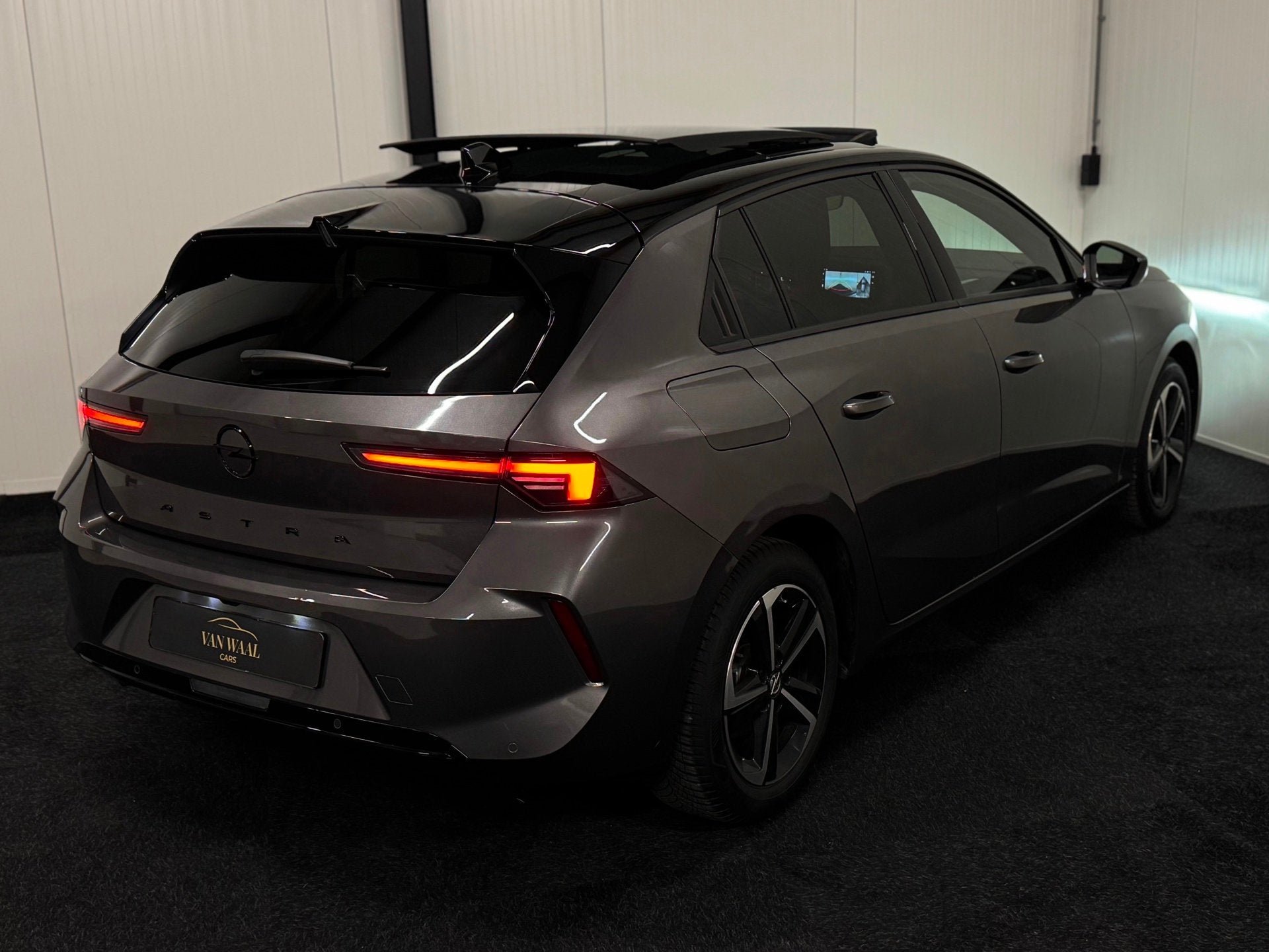 Opel ASTRA 1.2 Turbo GS 2025 131PK FULLOPTION|NIEUWSTAAT|RIJ, Auto's, Dealer onderhouden, Gebruikt, 1199 cc, 19 km/l