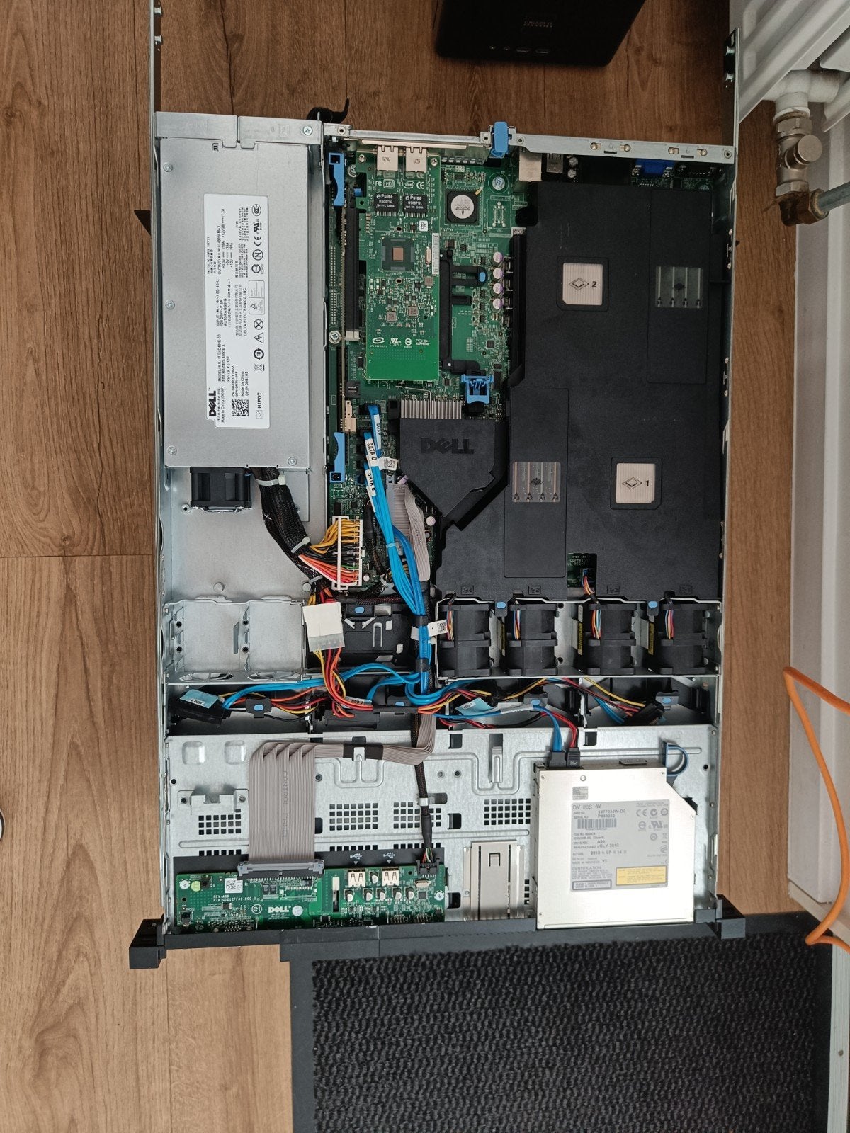 Dell r410 8gb dual socket dubbel nic, Ophalen, Refurbished