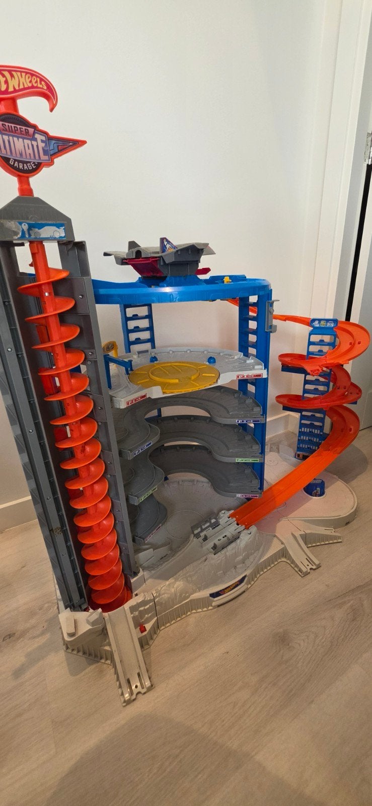 Hot Wheels Super Ultimate Garage Toren, Ophalen, Gebruikt