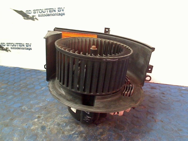 Kachel Ventilatormotor BMW X6 (E71/E72) 2008 990877L, Gebruikt, Petuelring 130, München 80809, , Duitsland, BMW, Bayerische Motoren Werke AG