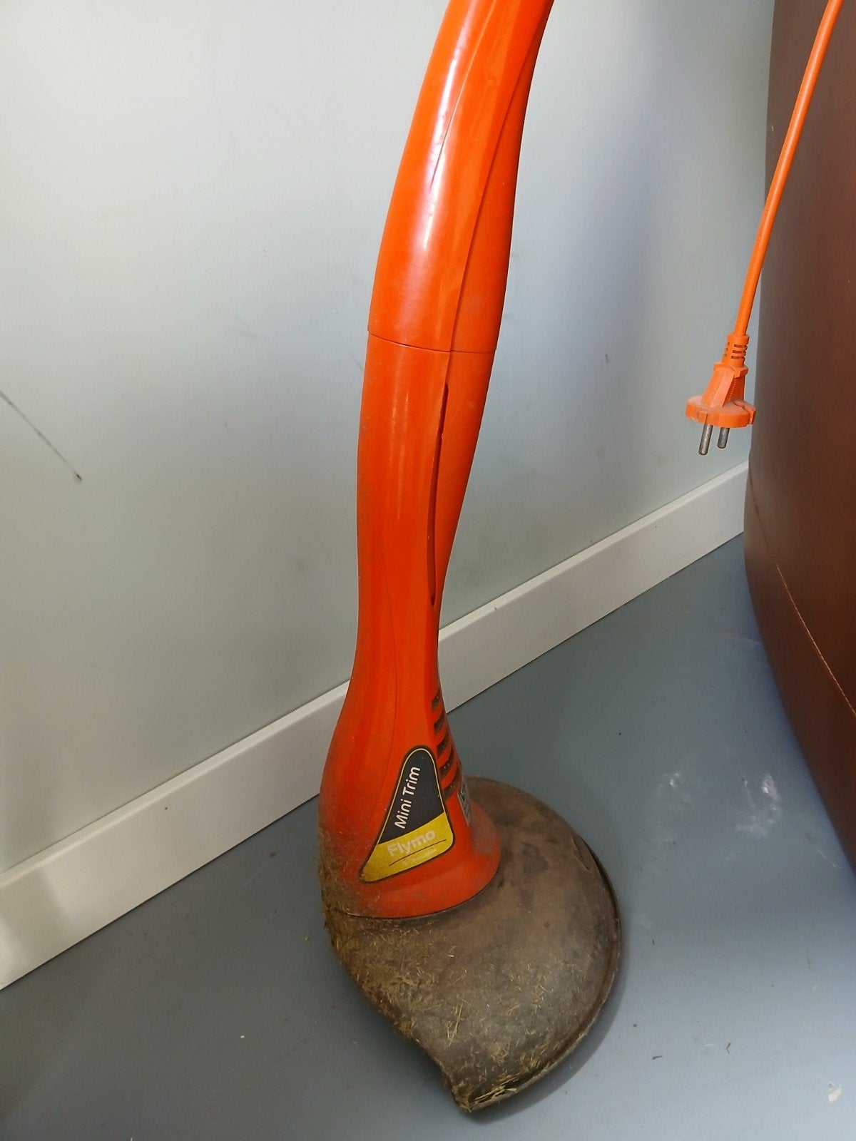Flymo gras trimmer, Ophalen