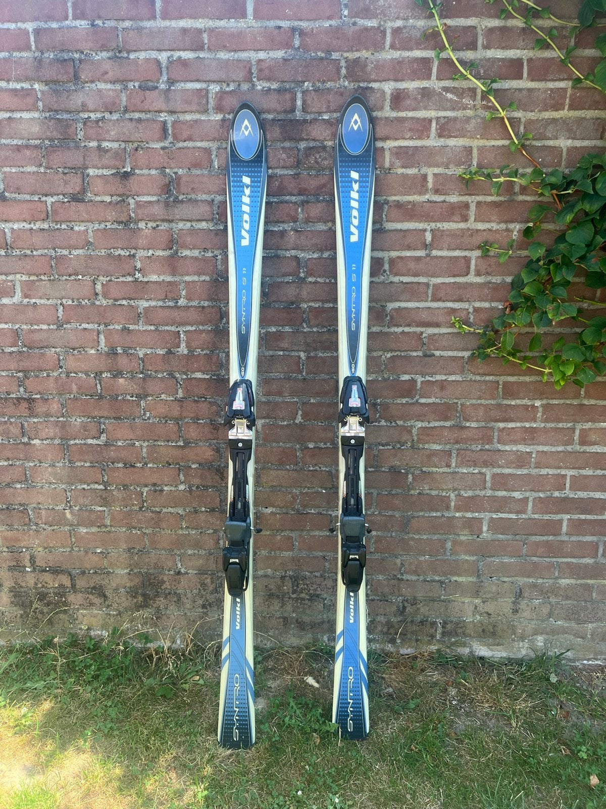 Volkl Syntro S11 ski's - 160 cm, Overige merken, 160 tot 180 cm, Gebruikt, Ophalen of Verzenden