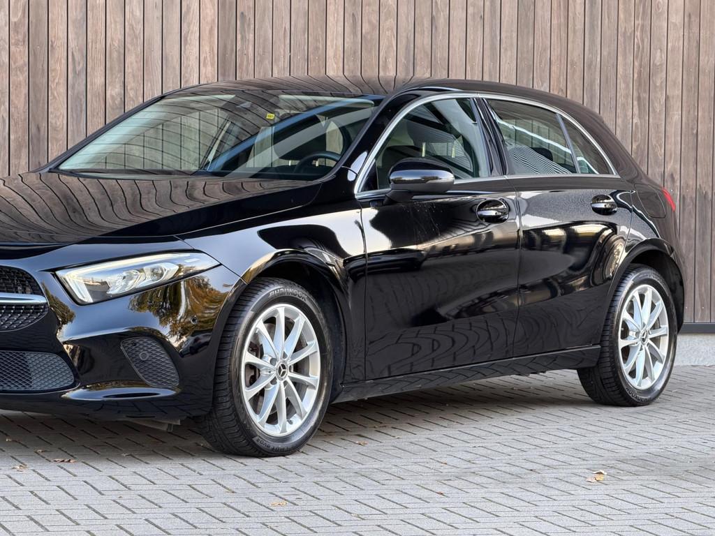 Mercedes-Benz A-klasse 250 e Business Line / Widescreen /, Auto's, Mercedes-Benz, Gebruikt, Zwart, 4 cilinders, 15 kWh