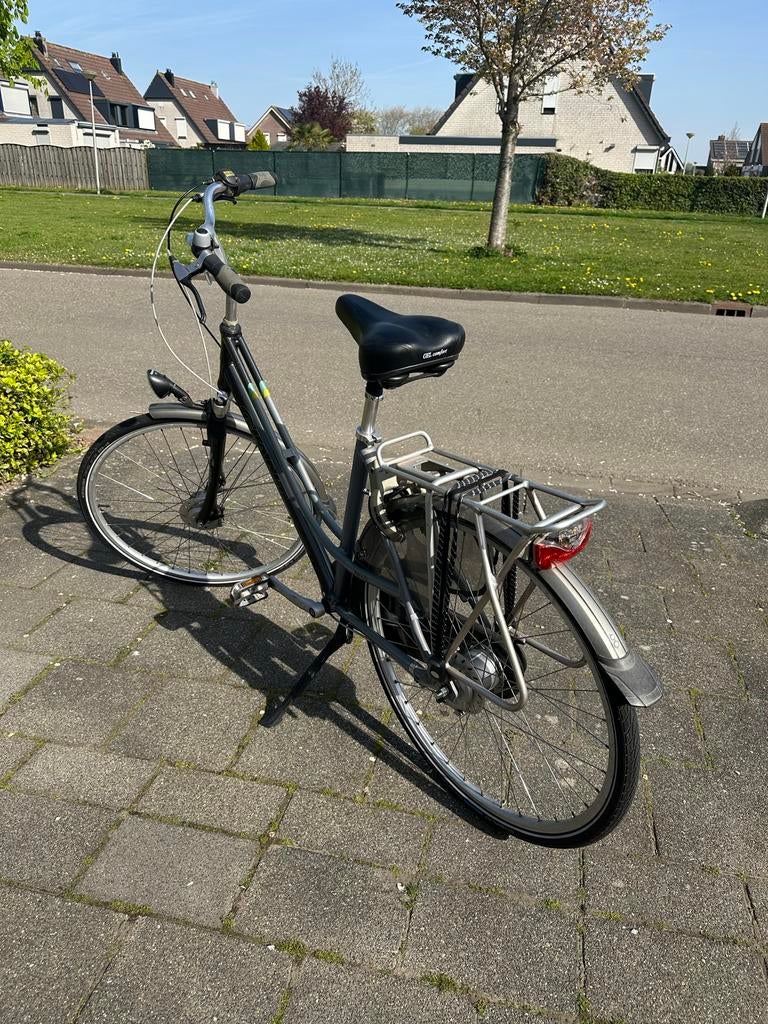 Giant Adelaide damesfiets groen, framemaat 50 cm, Fietsen en Brommers, Fietsen | Dames | Damesfietsen, Gebruikt, Velgrem, Versnellingen