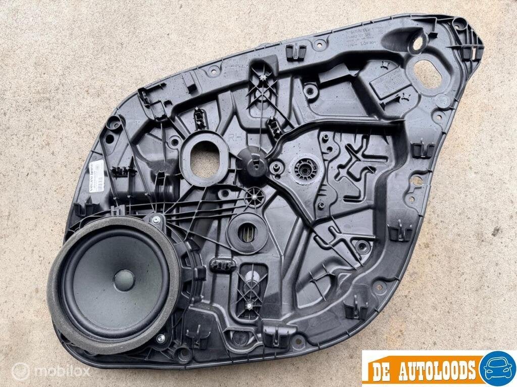 Raammechanisme Rechtsachter Volvo V60 II ('18->), Gebruikt, Ophalen of Verzenden, Volvo, Volvo