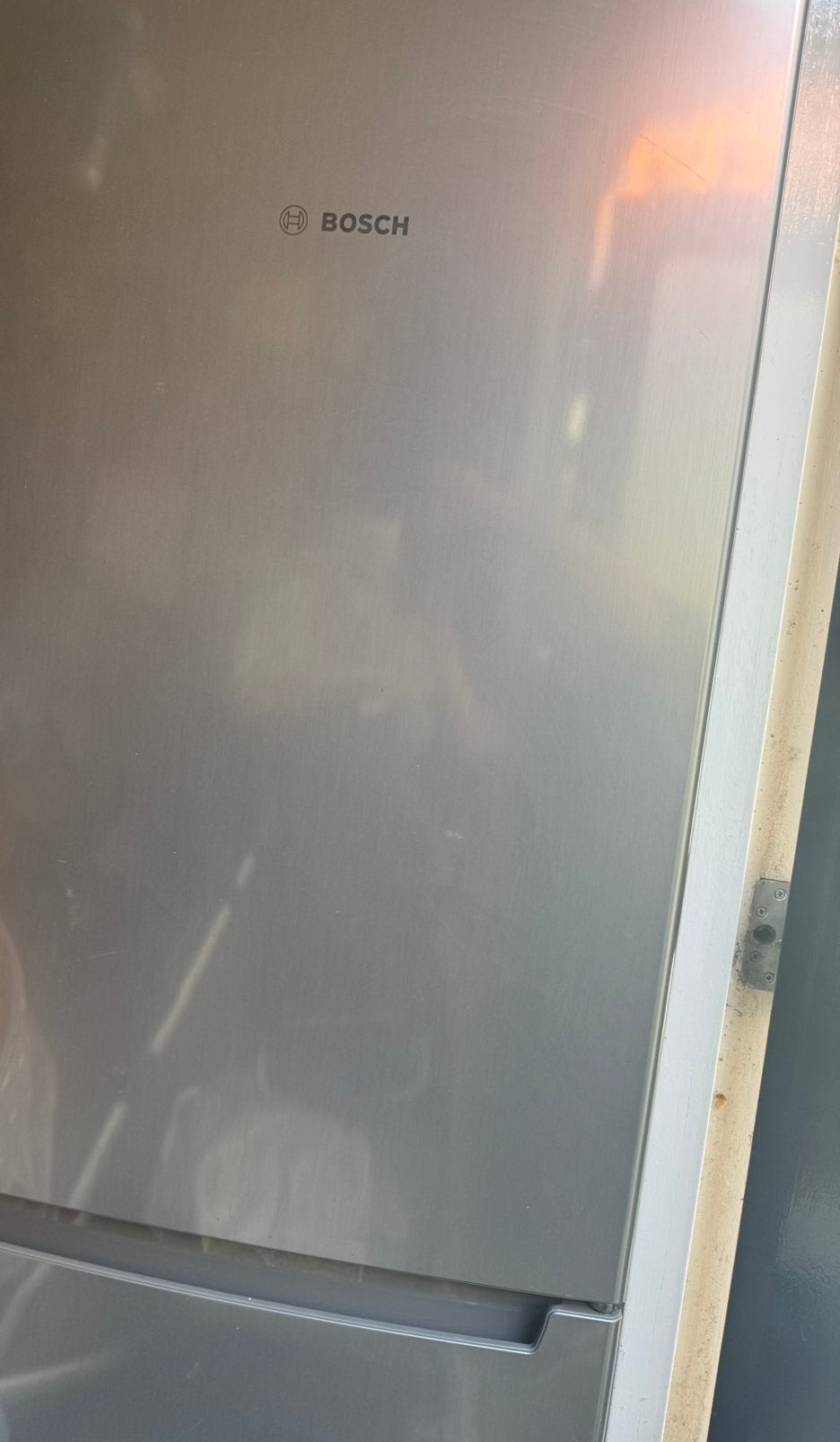 Defect: Gratis Bosch Koel‑Vriescombinatie – Op te Halen, Witgoed en Apparatuur, Koelkasten en IJskasten, Ophalen, Gebruikt, 200 liter of meer