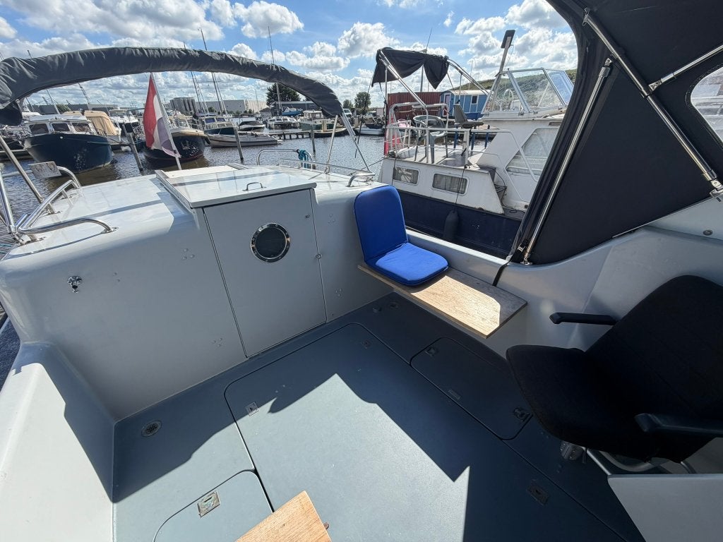 Foto 23 van Willard Marine Tender 35ft Mk7 - EPOXY - NEW engine