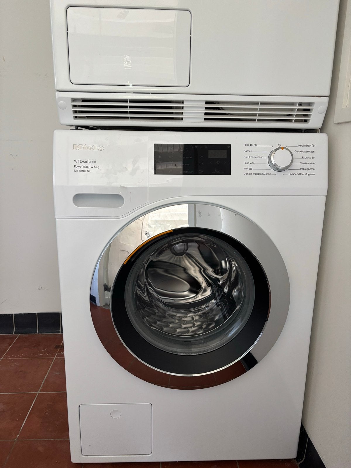 Miele W1 Excellence PowerWash & 8kg wasmachine, 6 tot 8 kg, Ophalen of Verzenden, Zo goed als nieuw, 85 tot 90 cm