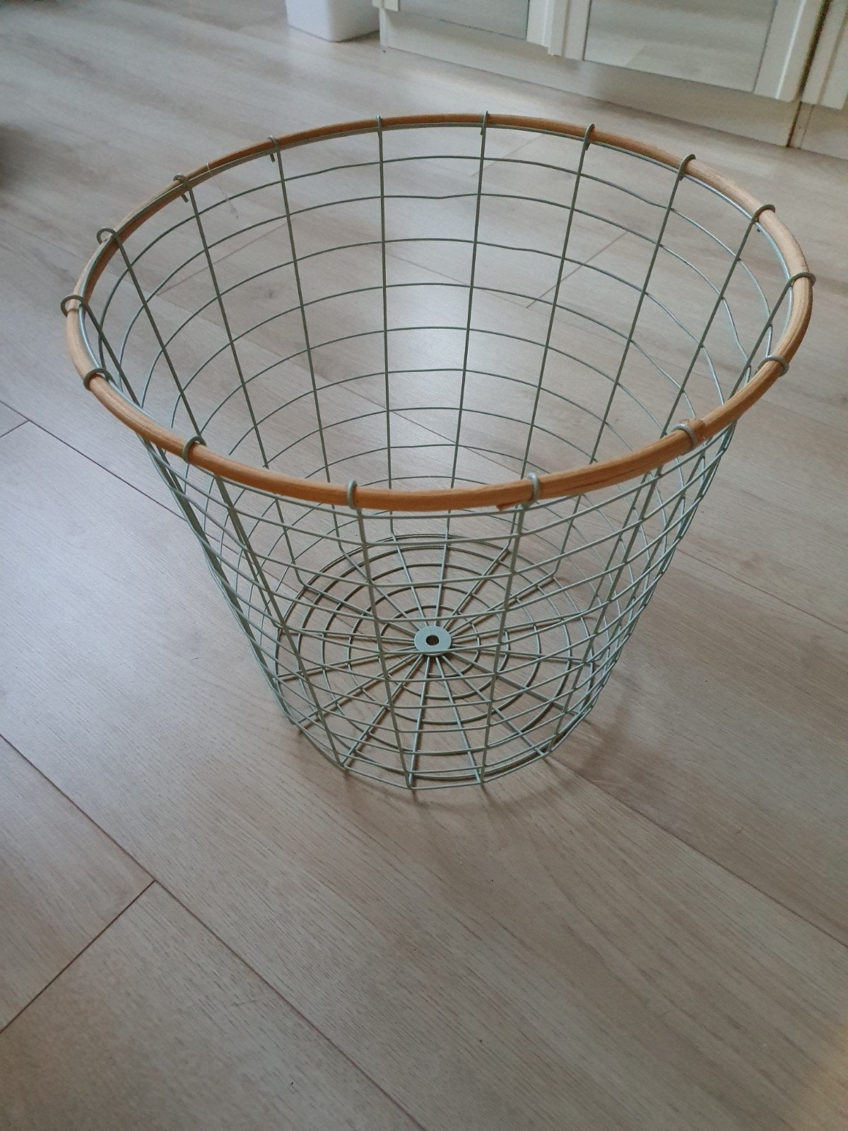 Nieuwe sage draadmand, Ophalen, Nieuw, Rond